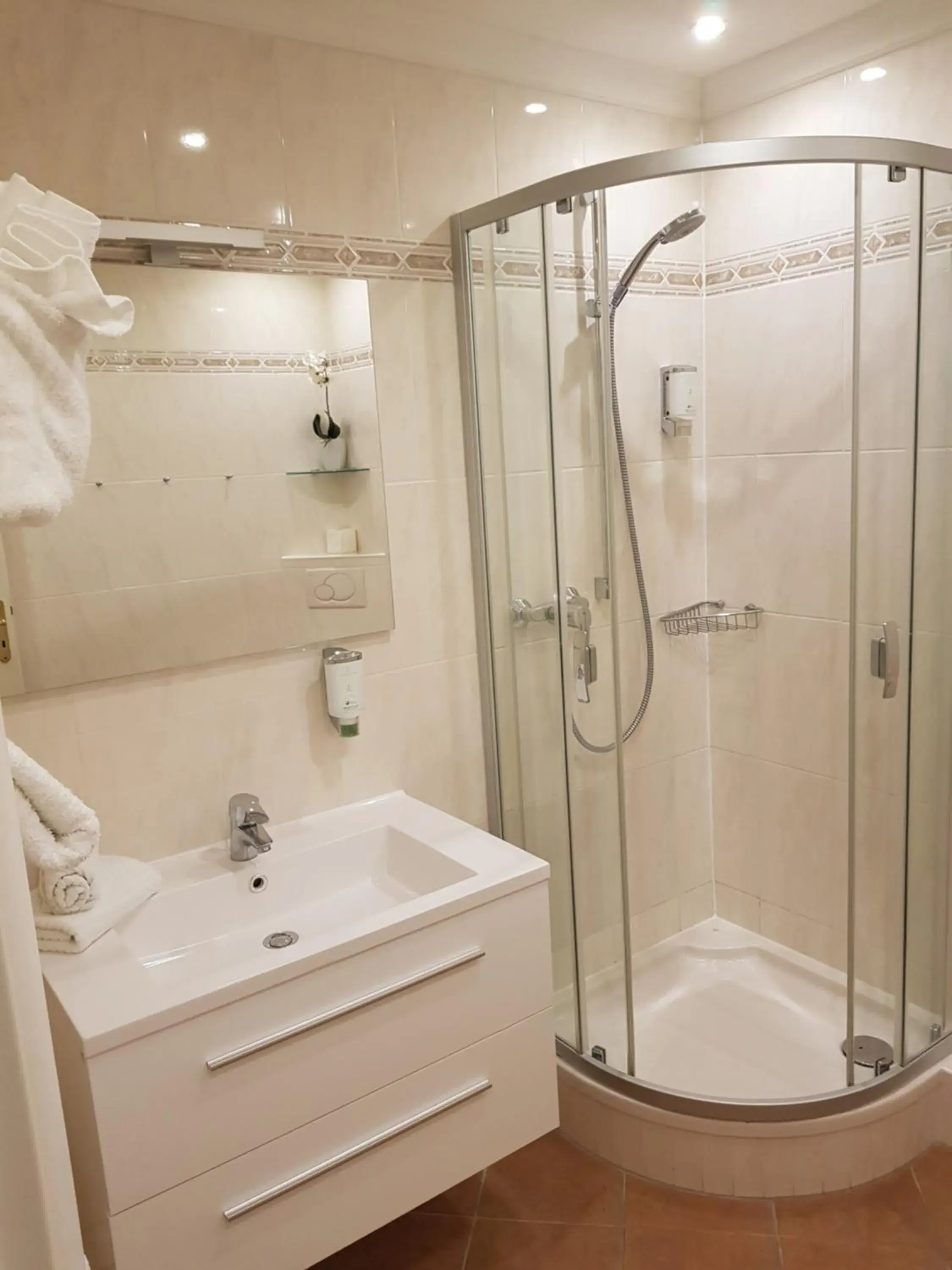 Bathroom in Romantik im Hotel Villa Röhl