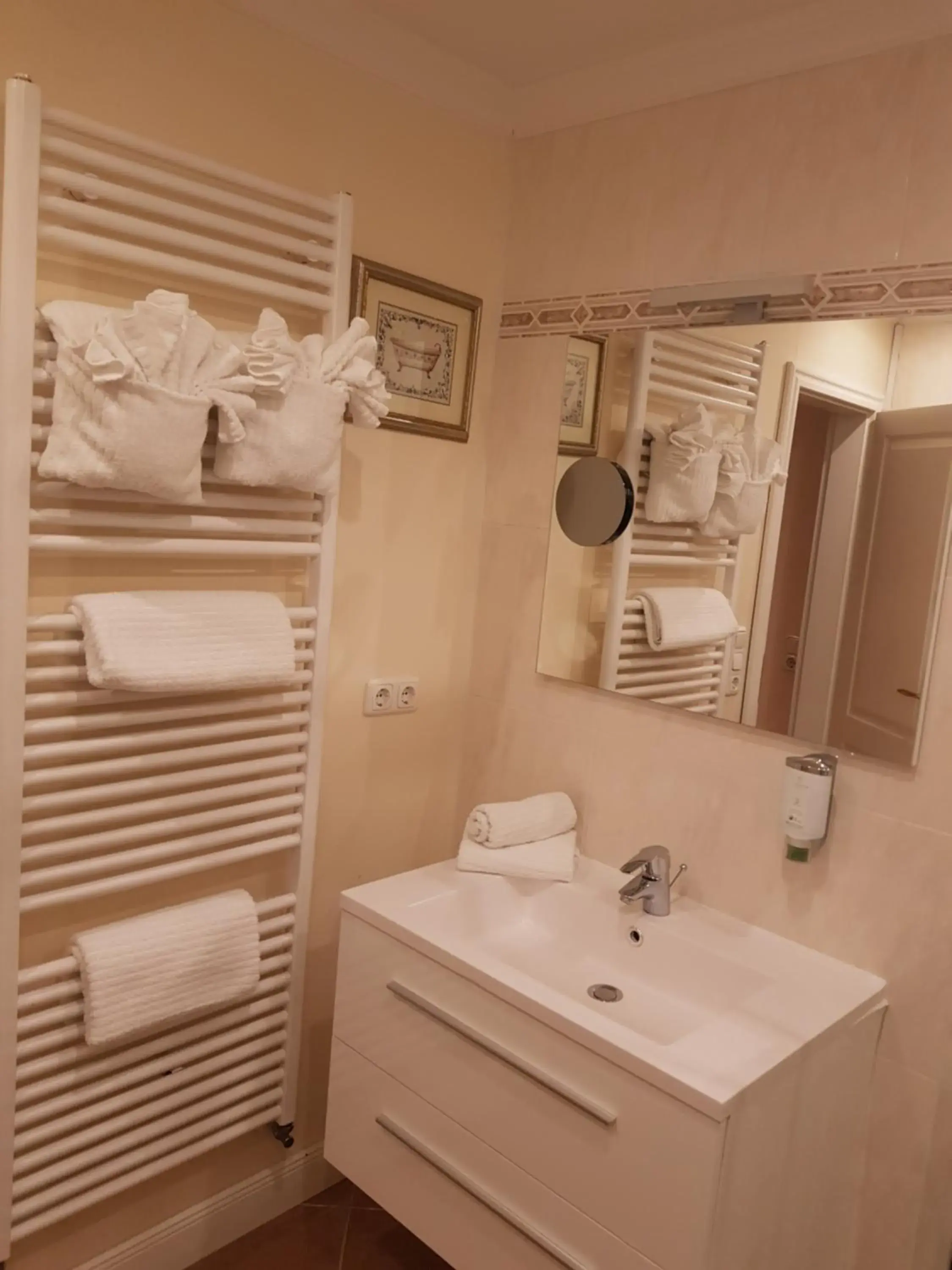 Bathroom in Romantik im Hotel Villa Röhl
