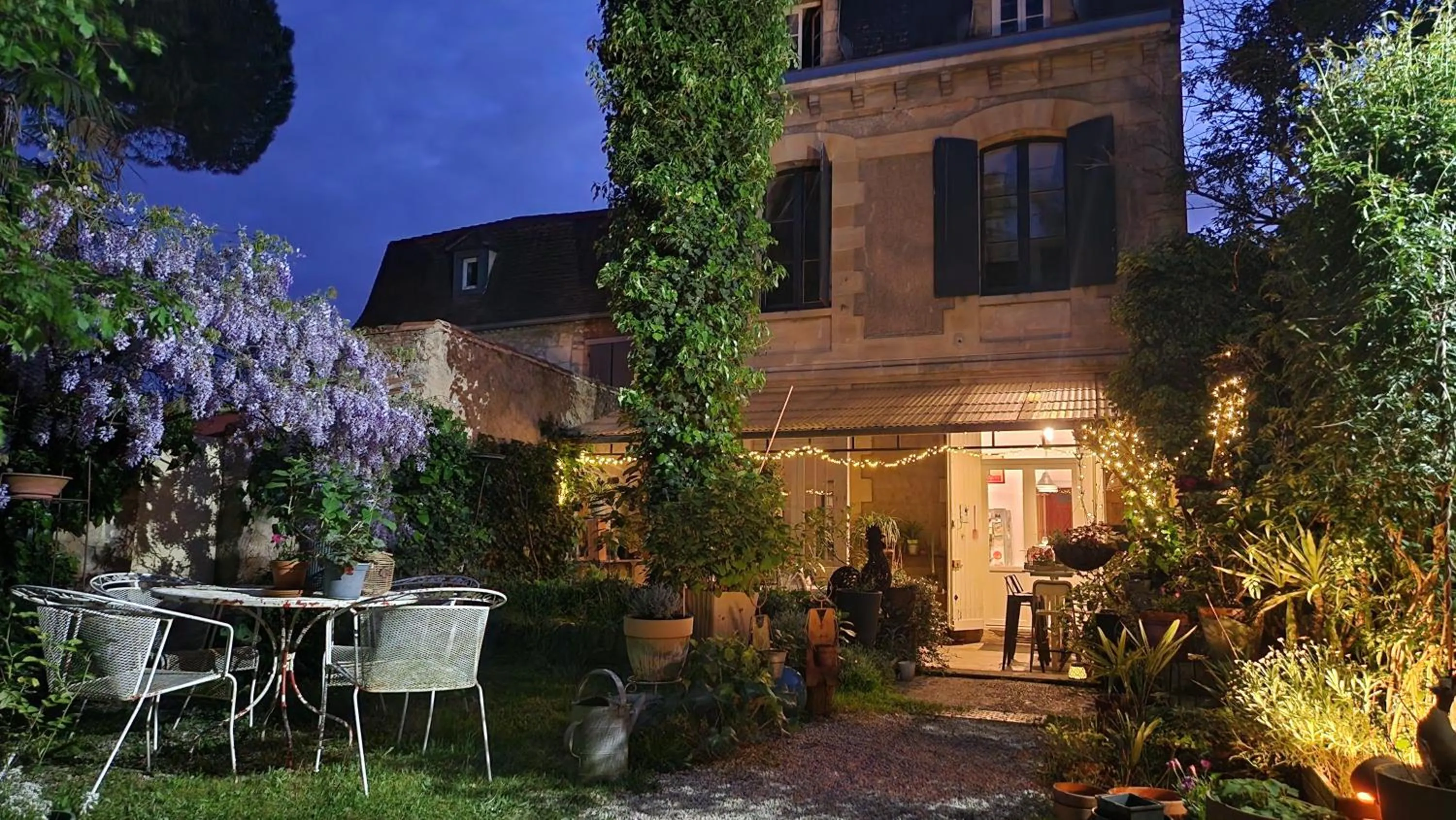 Property building in Madeleine Bergerac