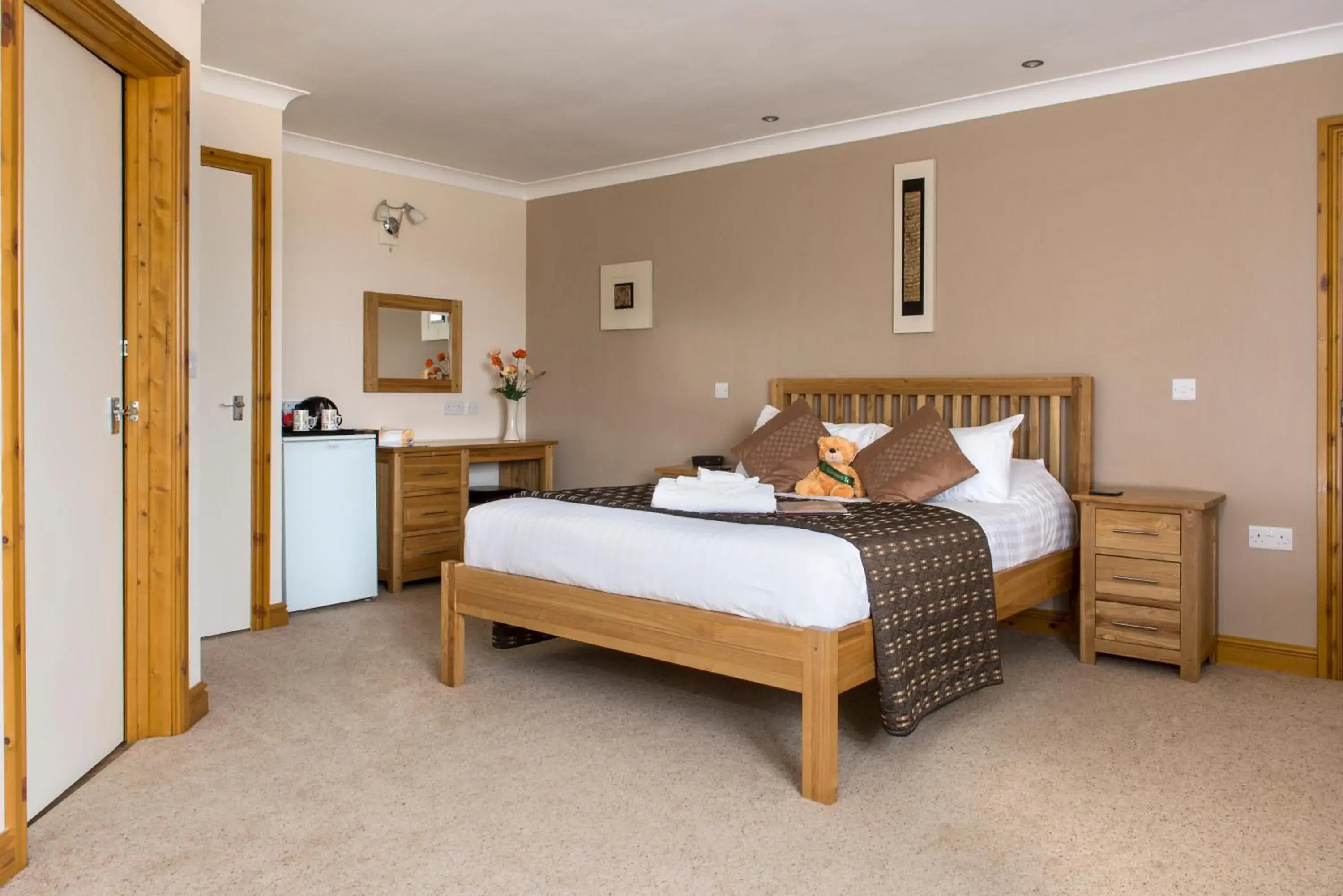 Superior Double Room - single occupancy in Spanhoe Lodge Superior Double Room - single occupancy in Spanhoe Lodge