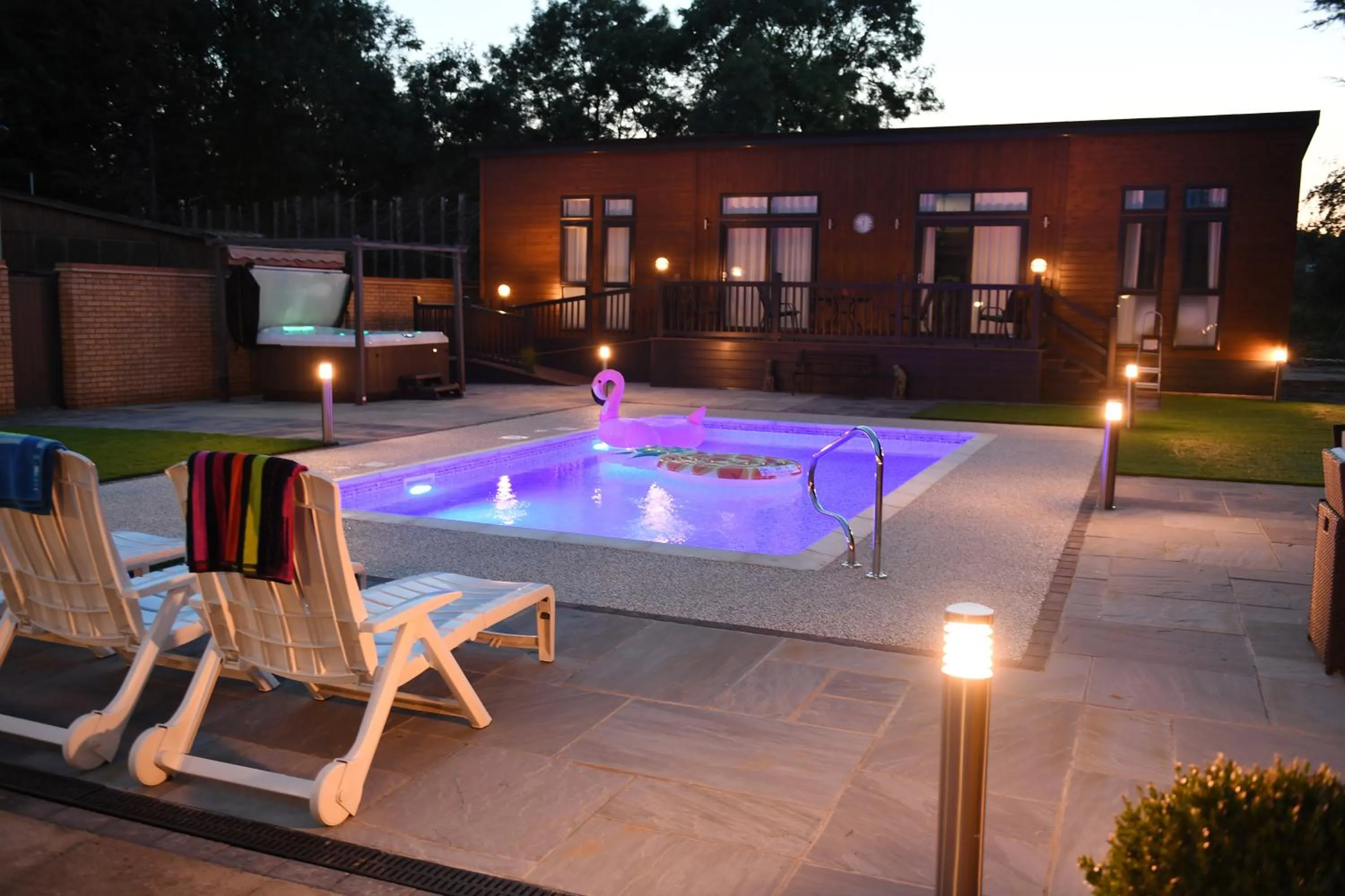 Hot Tub in Spanhoe Lodge