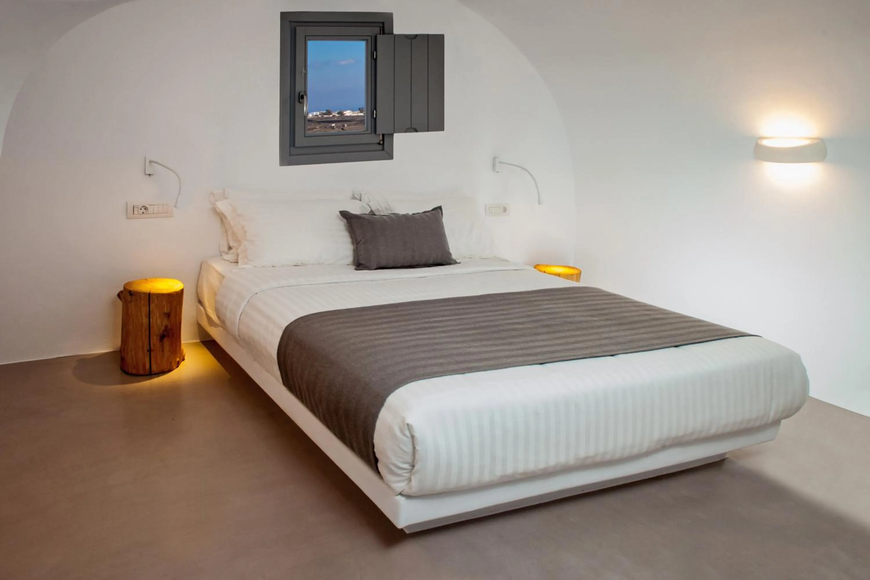 Bedroom, Bed in Alunia Incognito Suites - Adults Only
