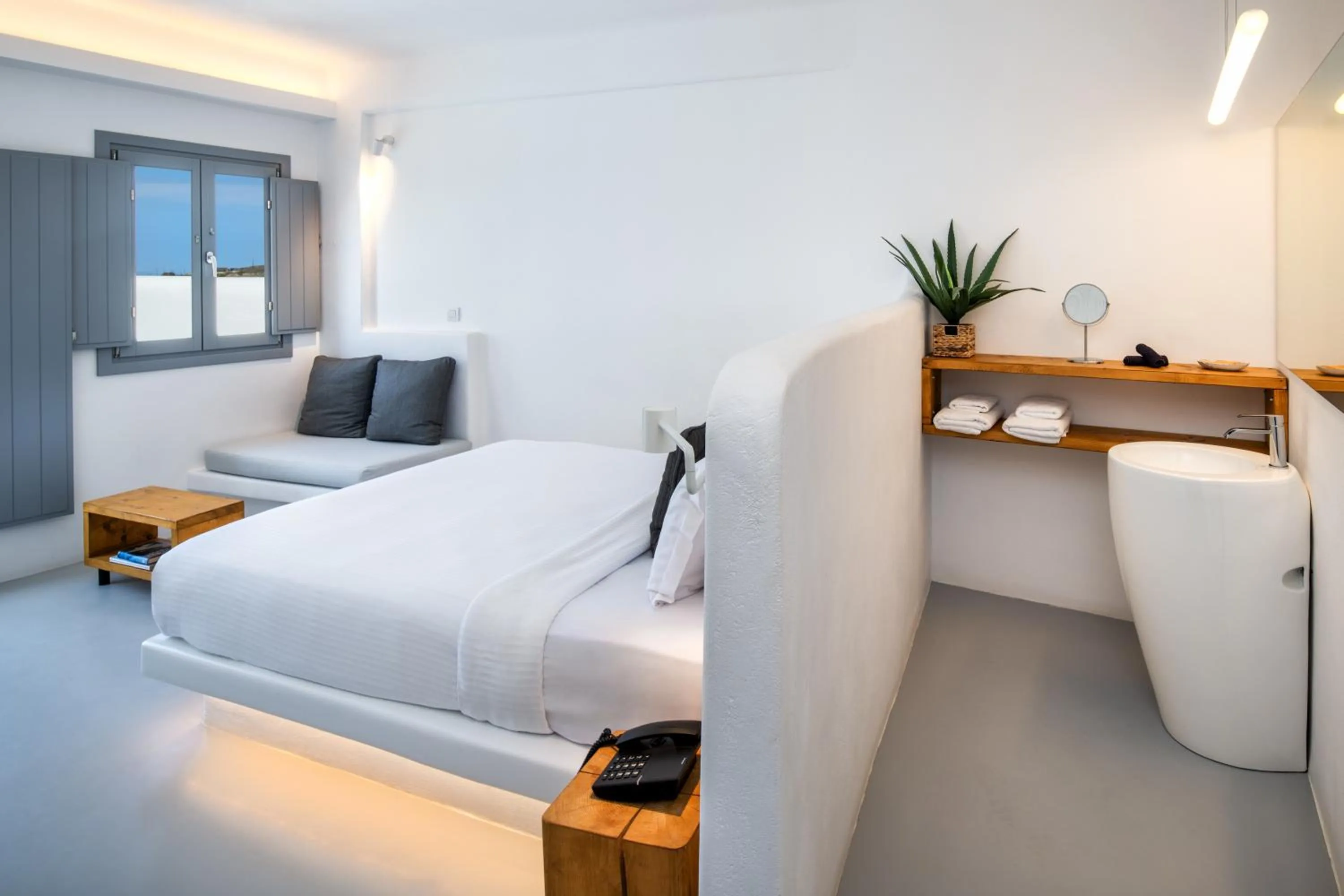 Bedroom, Bed in Alunia Incognito Suites - Adults Only