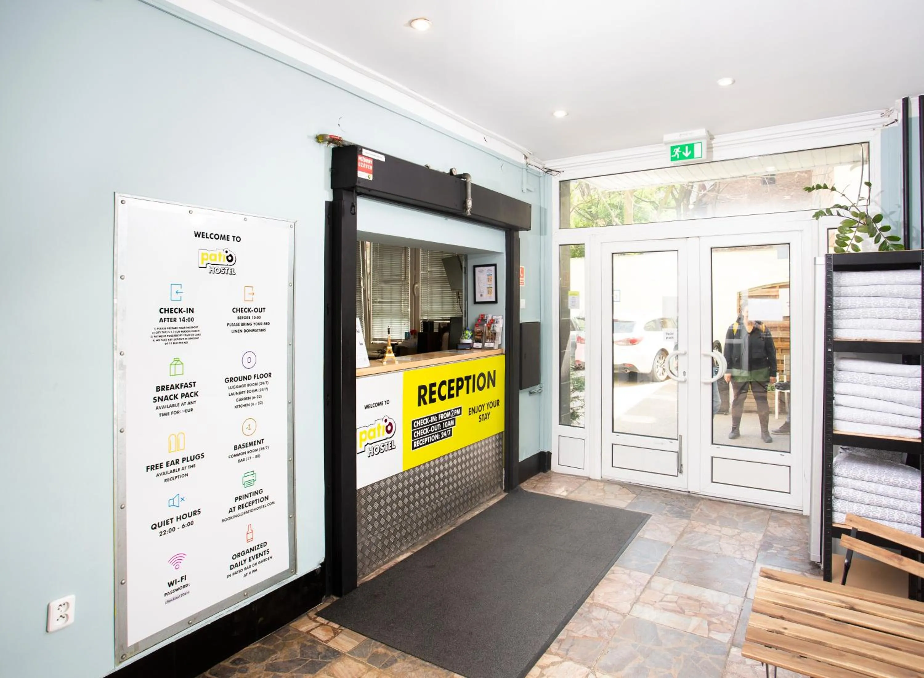 Lobby or reception in Patio Hostel