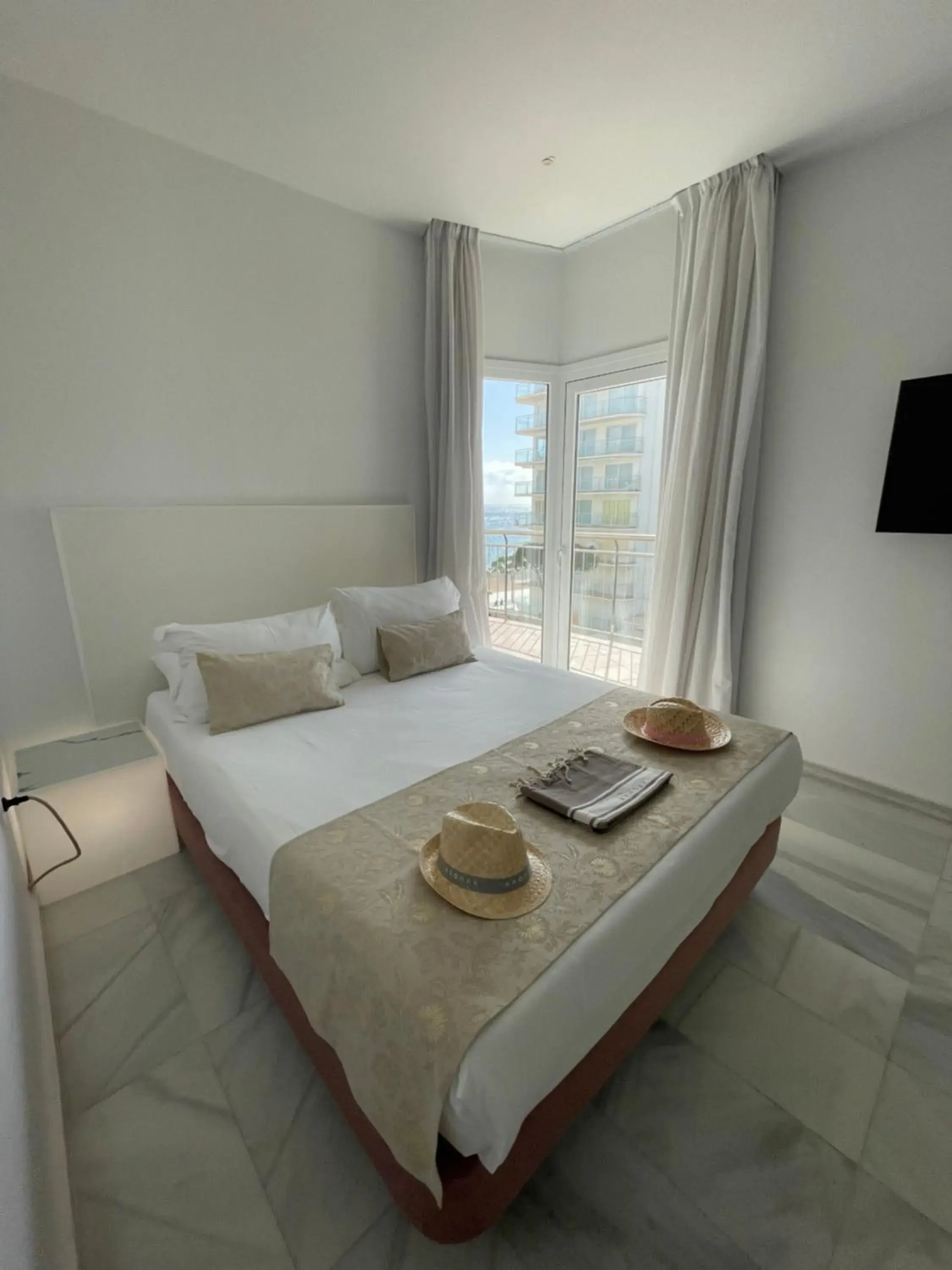 Photo of the whole room, Bed in Hotel Aromar Photo of the whole room, Bed in Hotel Aromar