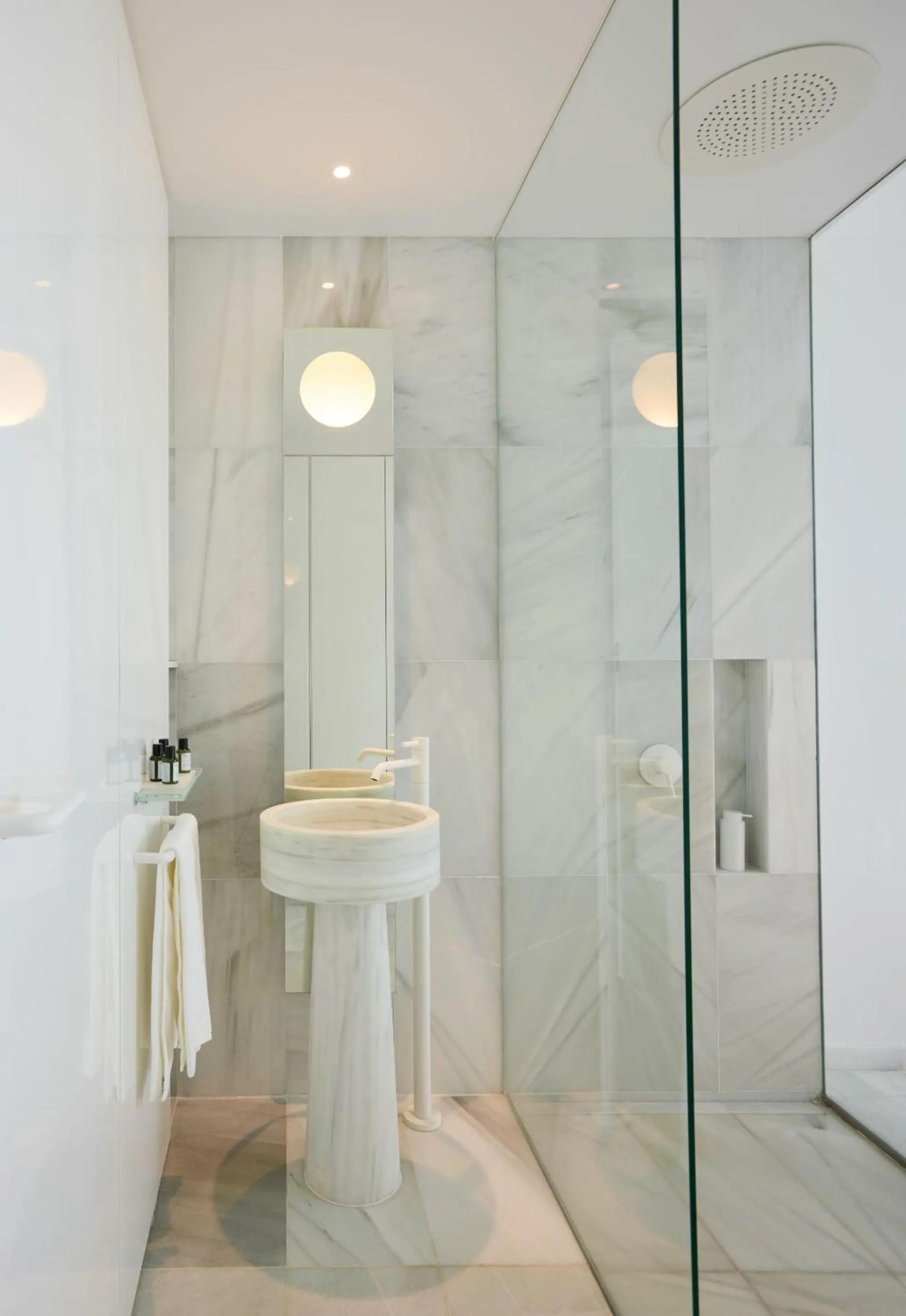 Shower in Hotel Aromar