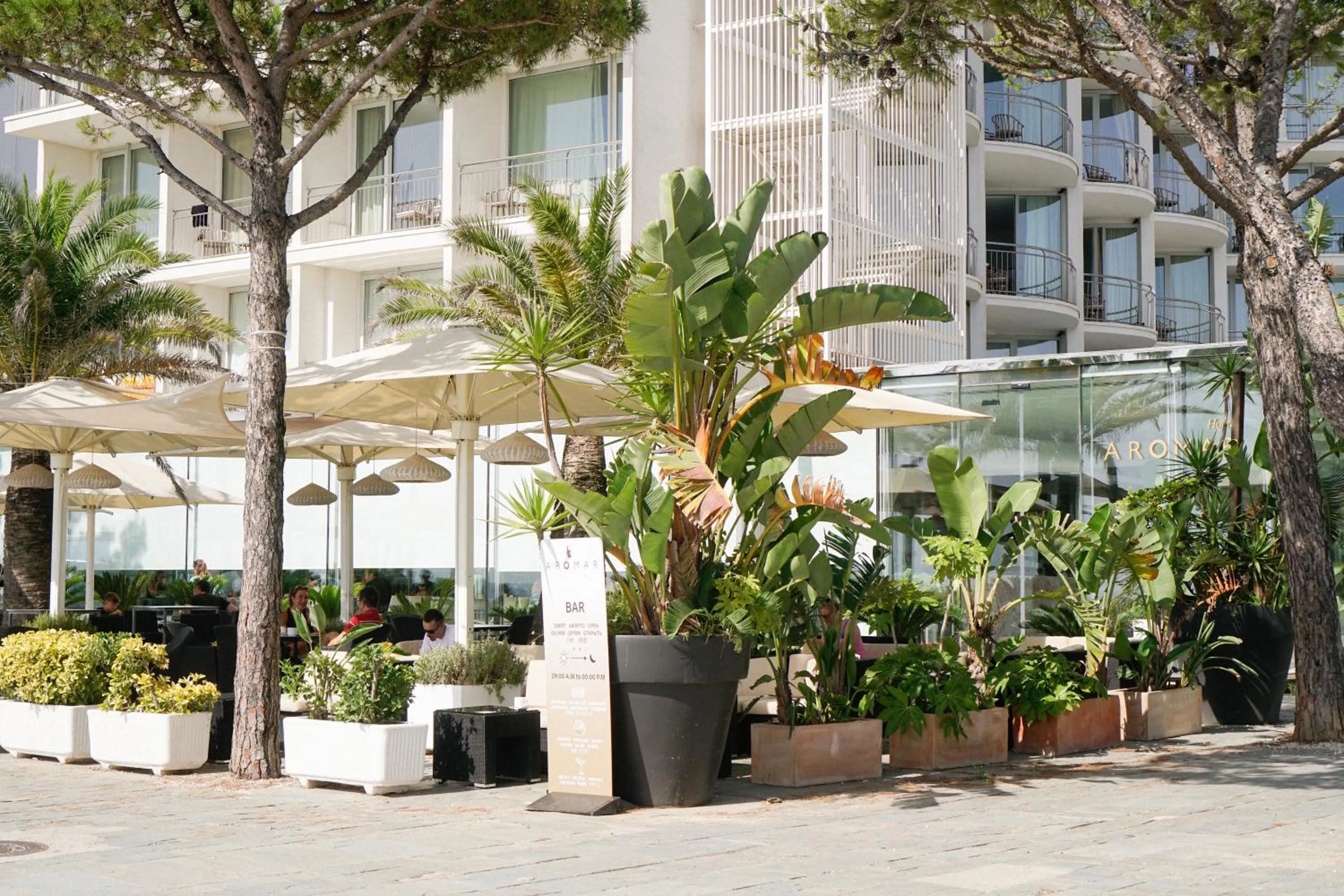 Property building in Hotel Aromar