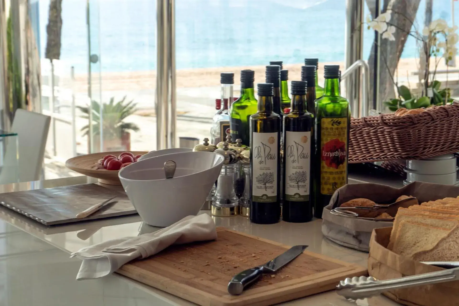 Food and drinks in Hotel Aromar Food and drinks in Hotel Aromar