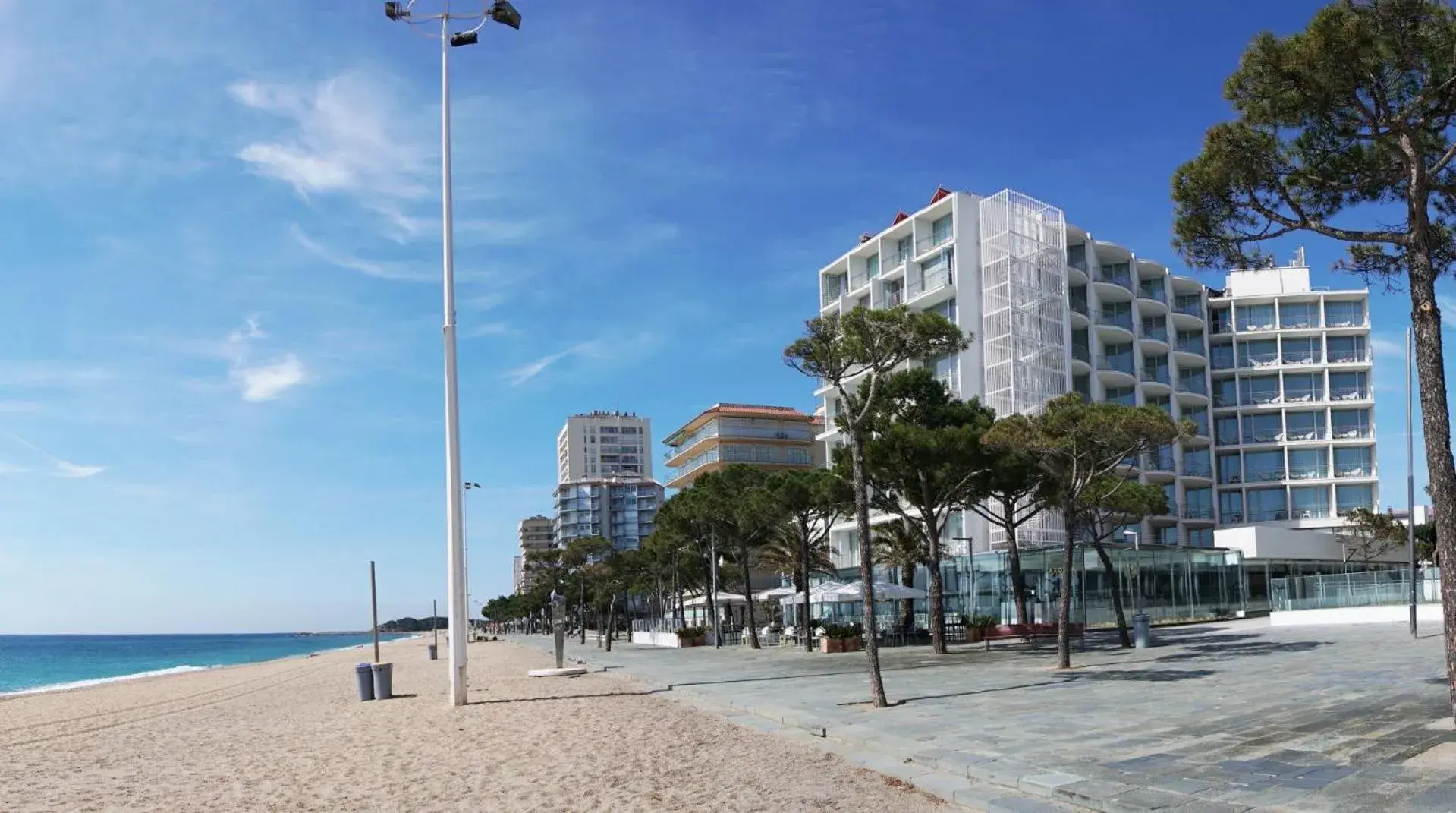 Facade/entrance in Hotel Aromar Facade/entrance in Hotel Aromar