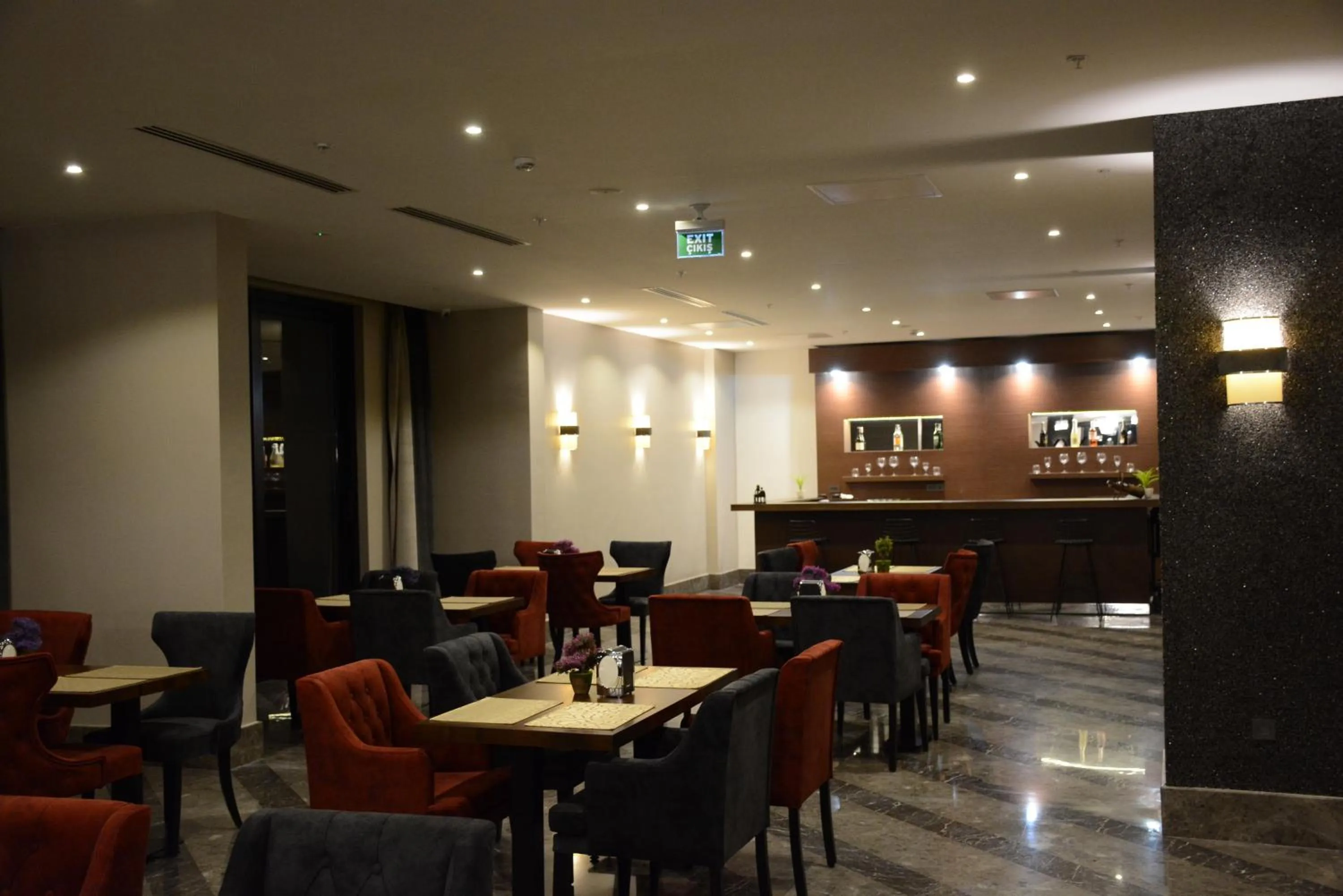 Lounge or bar in Heybeli Hotel