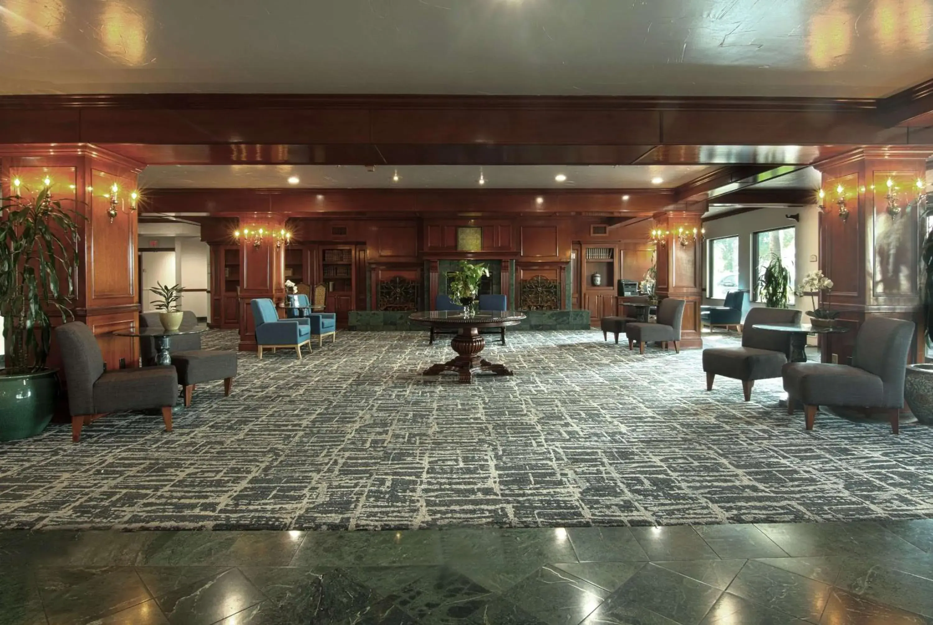 Lobby or reception in Azure Hotel&Suites Ontario Trademark Collection by Wyndham Lobby or reception in Azure Hotel&Suites Ontario Trademark Collection by Wyndham