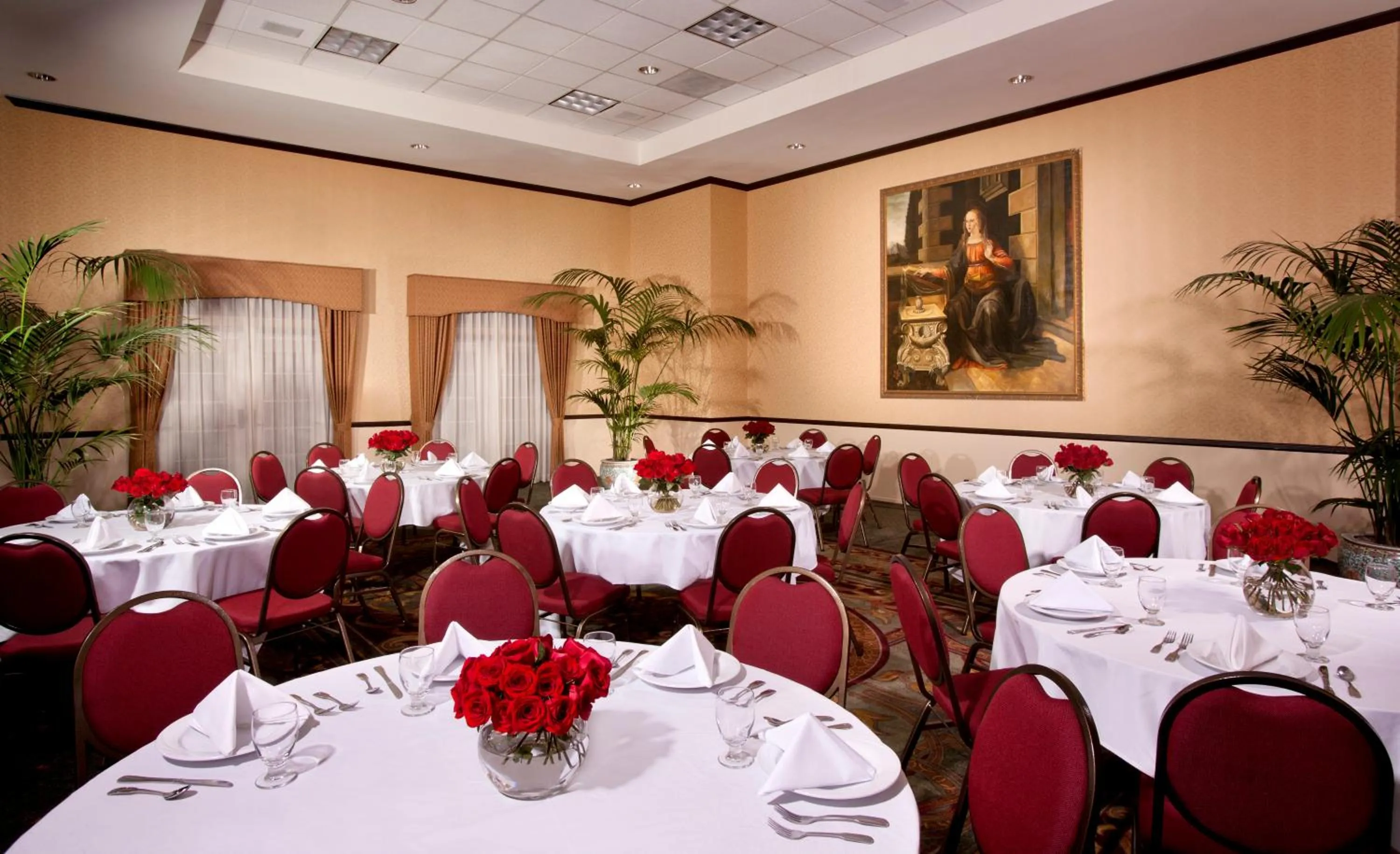 Banquet/Function facilities in Azure Hotel&Suites Ontario Trademark Collection by Wyndham