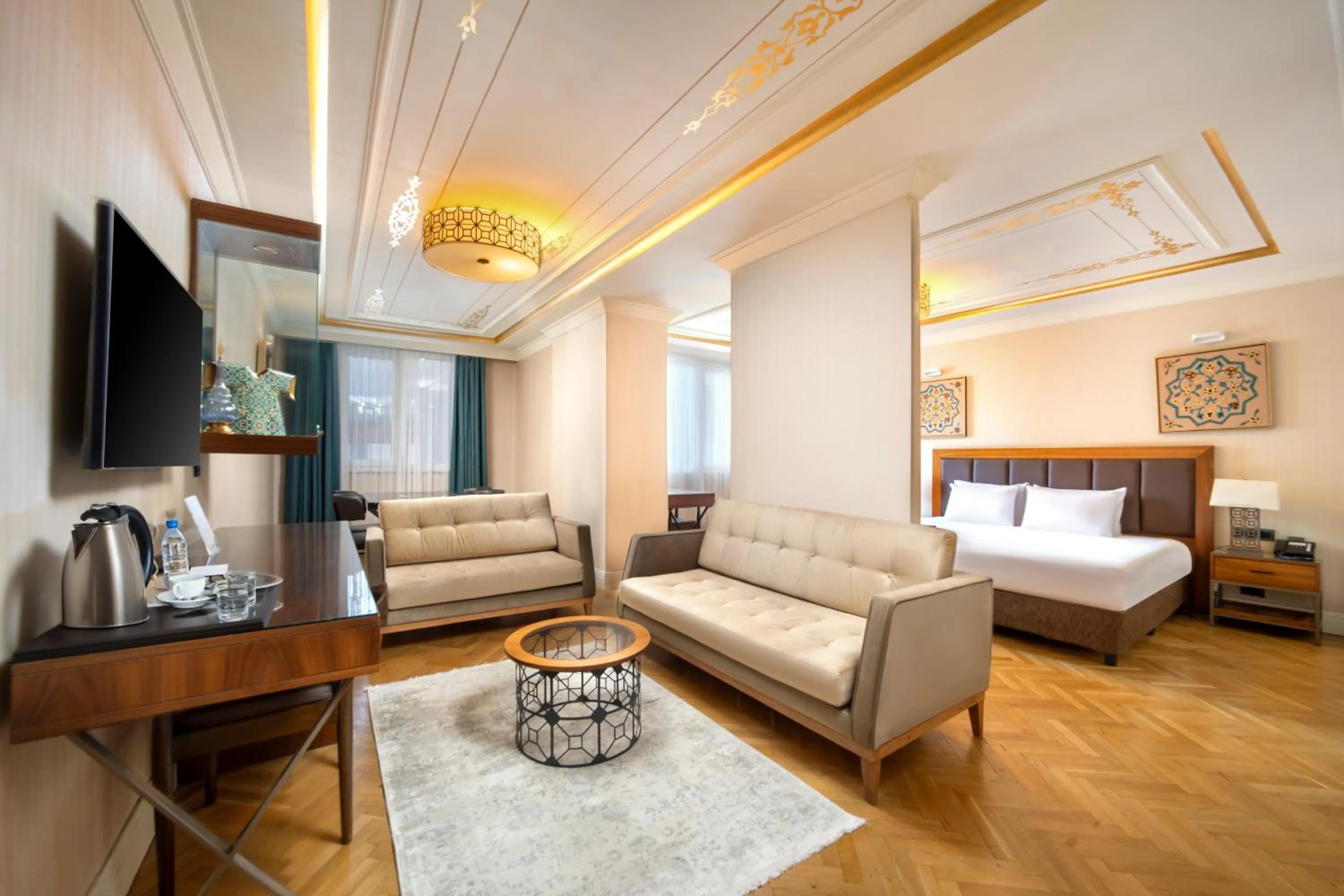 TV and multimedia, Bed in Golden Age Hotel Taksim