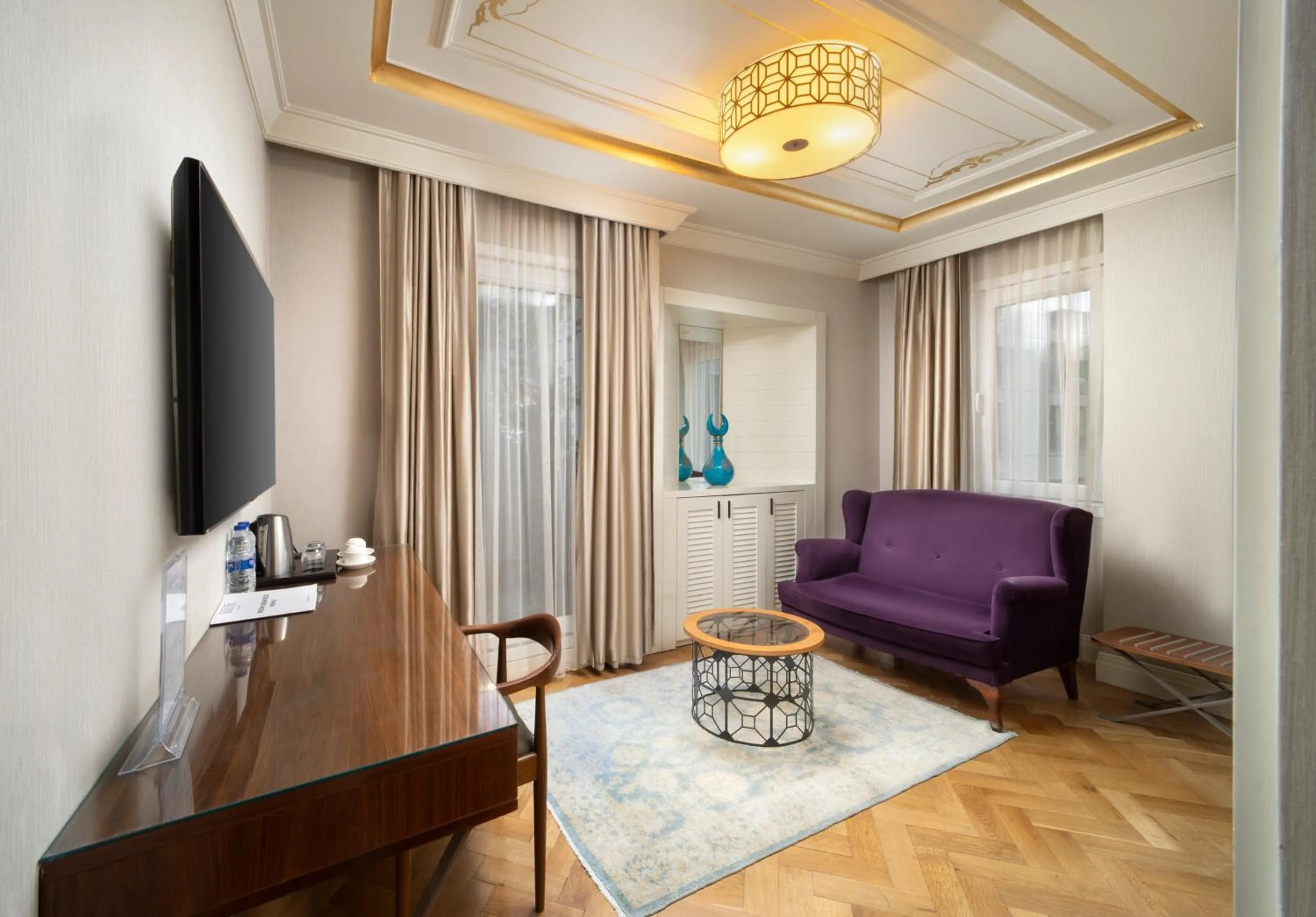 Seating area in Golden Age Hotel Taksim