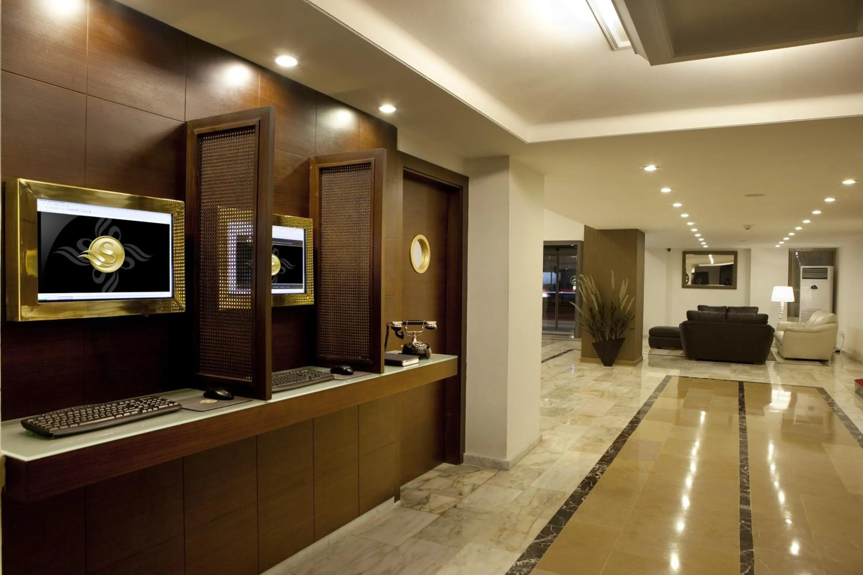 Lobby or reception in Susuzlu Atlantis Hotel