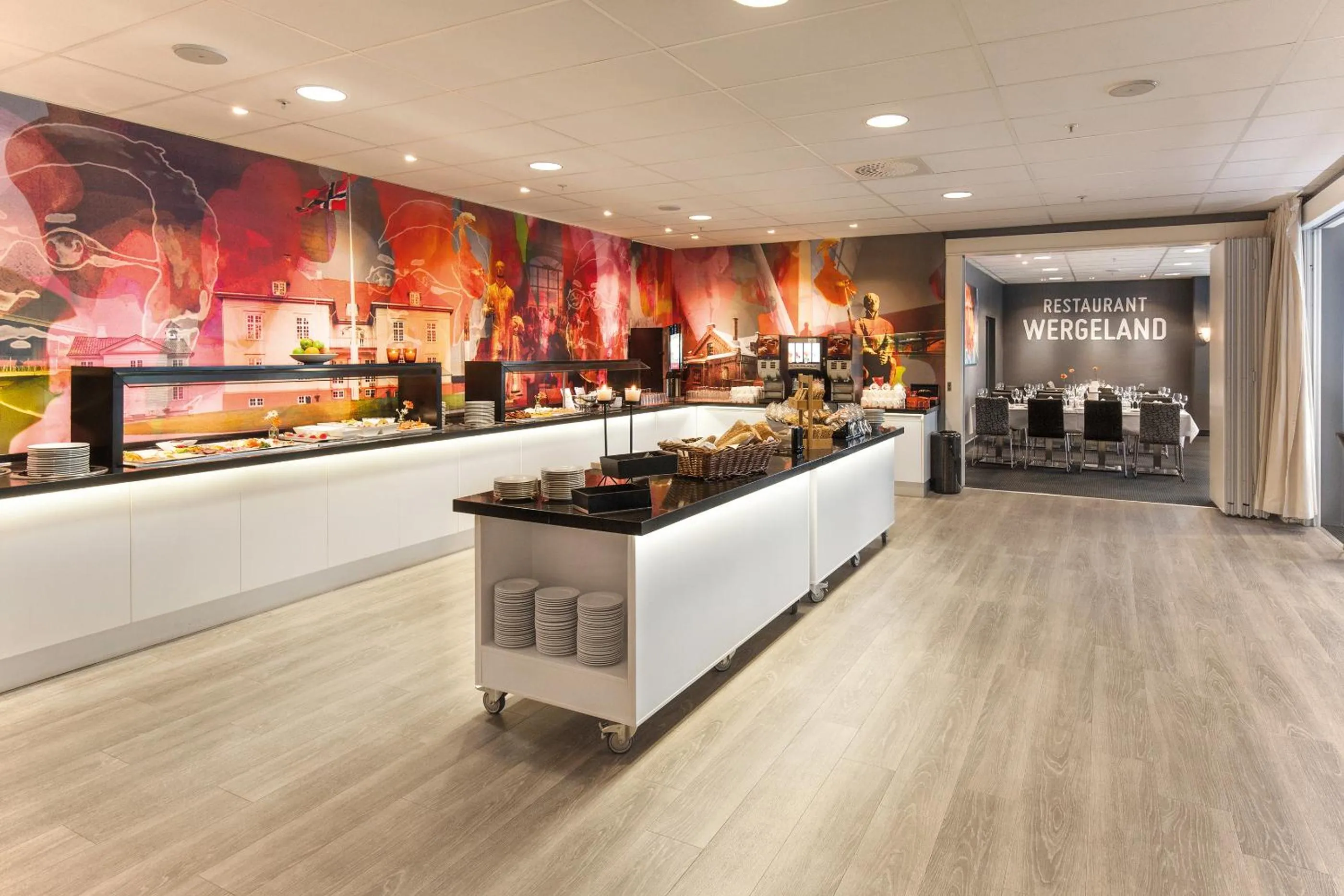 Buffet breakfast in Best Western Leto Arena