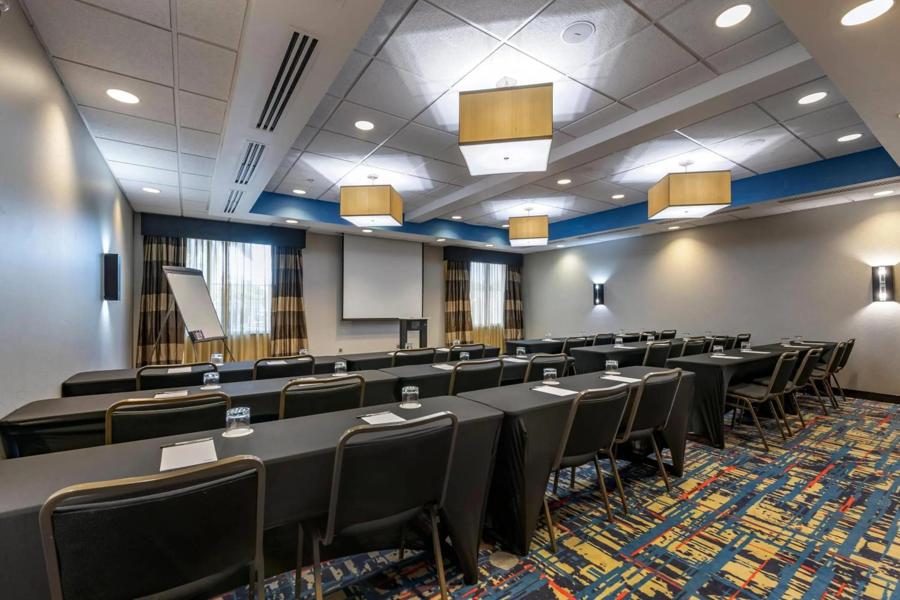Business facilities in Cambria Hotel Ft Lauderdale, Airport South & Cruise Port