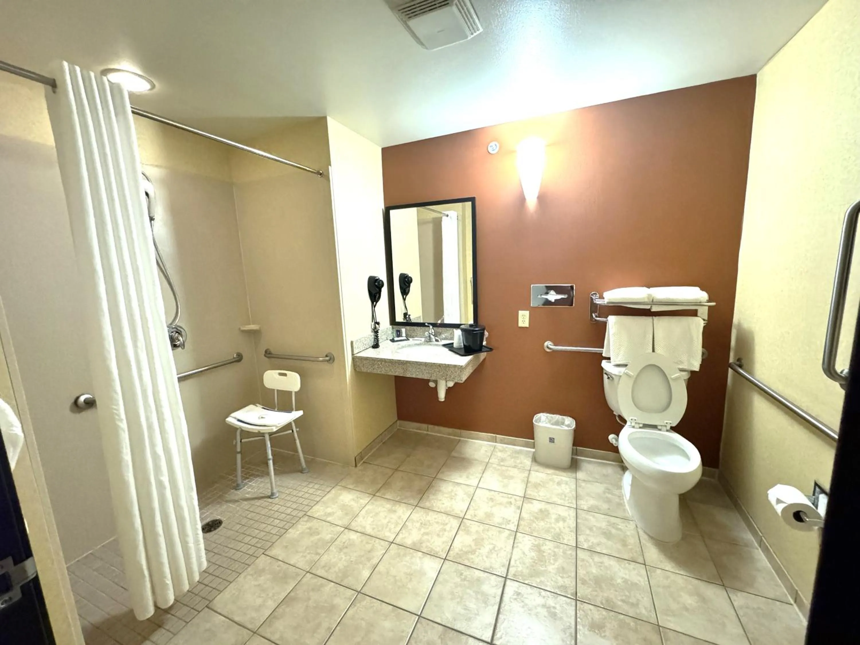 Sleep Inn & Suites Madison - Monona