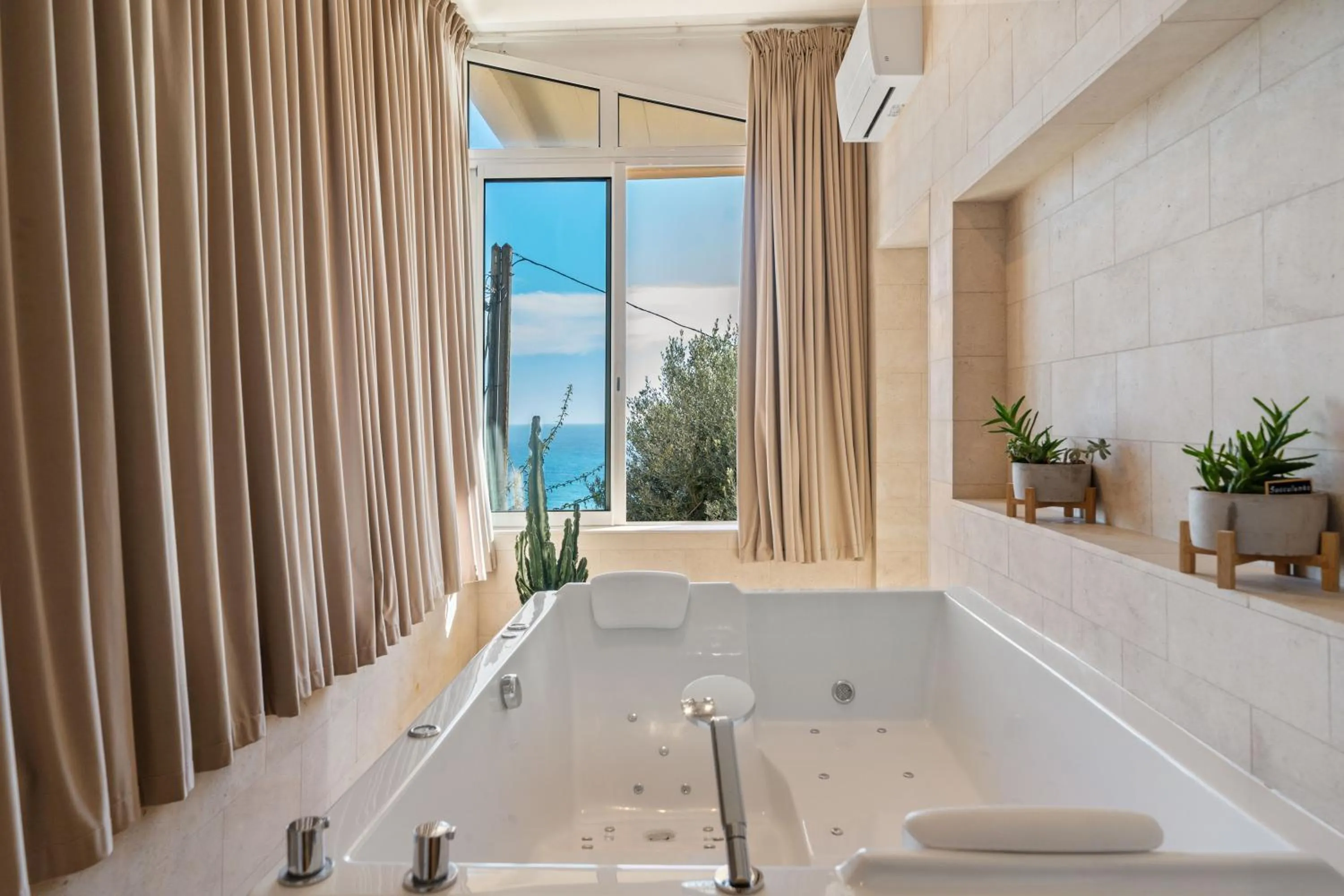 Hôtel Le Roquebrune