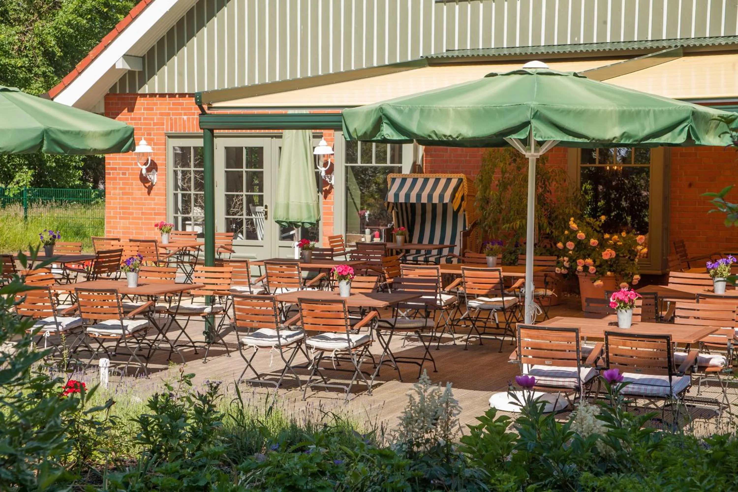 Restaurant/places to eat in Landhaus Töpferhof bei Travemünde