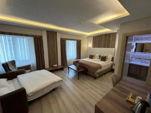 Line Suite Hotel