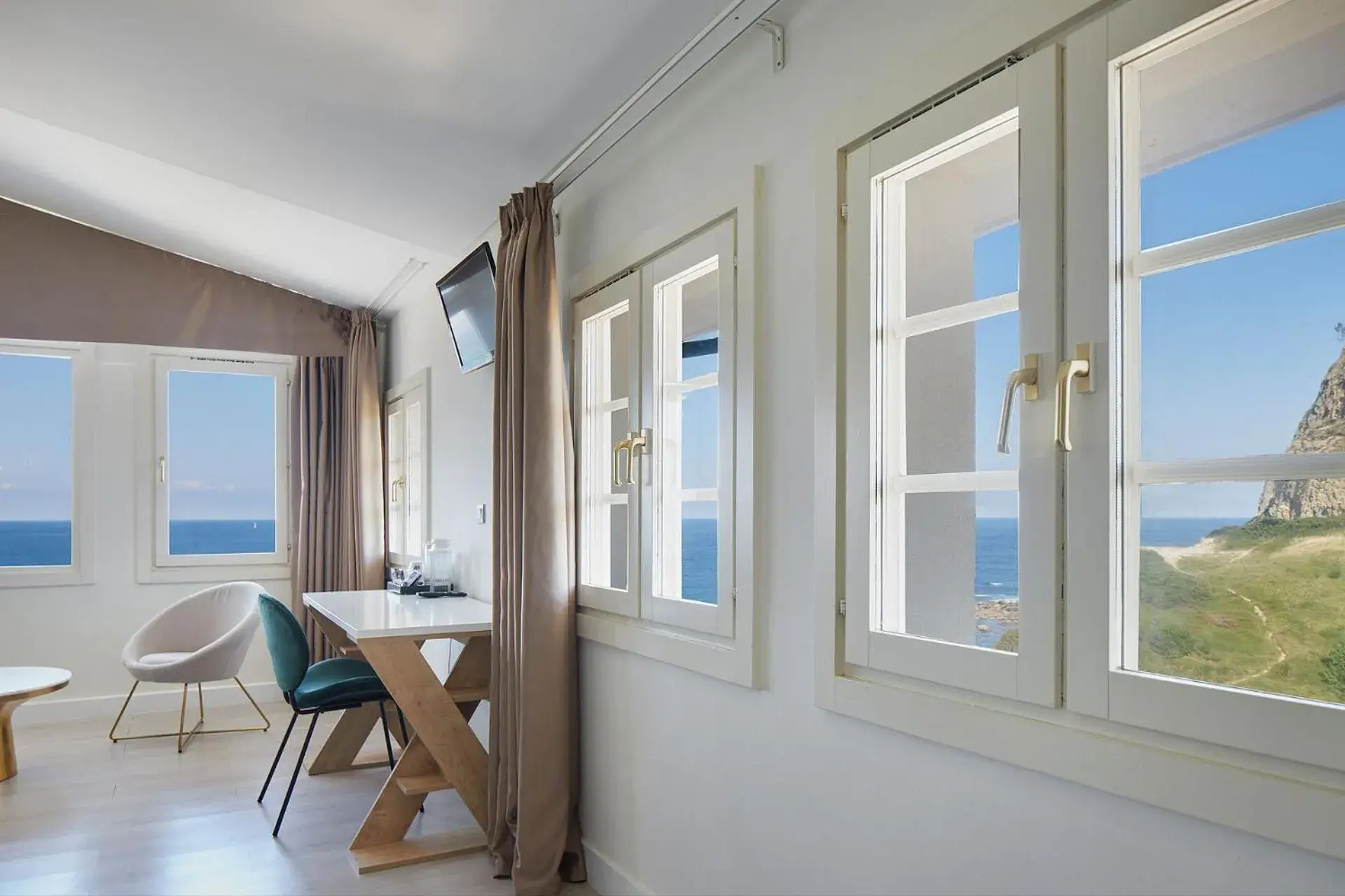 Superior Double Room with Sea View in Hotel & Talasoterapia Zelai Superior Double Room with Sea View in Hotel & Talasoterapia Zelai