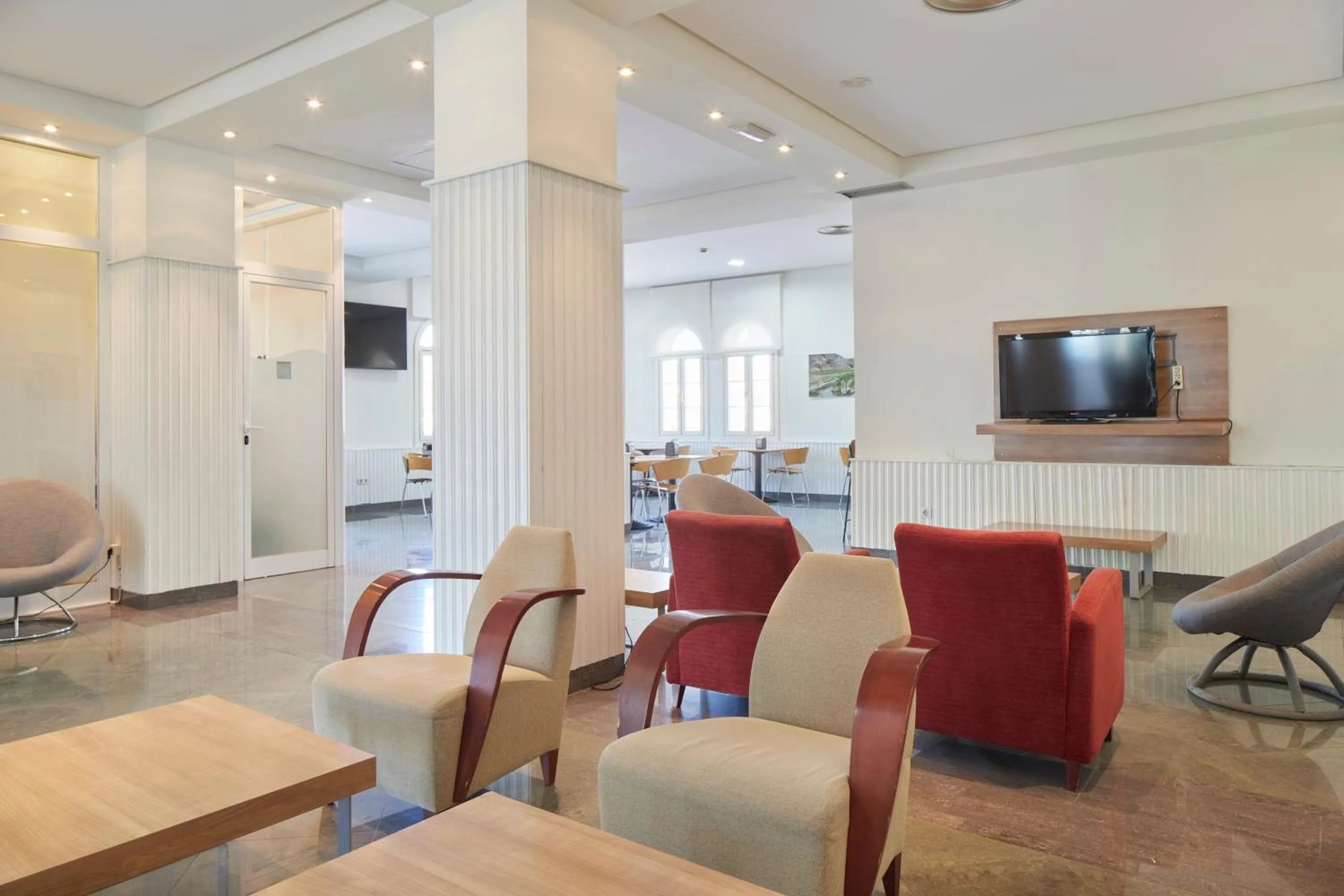 Communal lounge/ TV room in Hotel & Talasoterapia Zelai