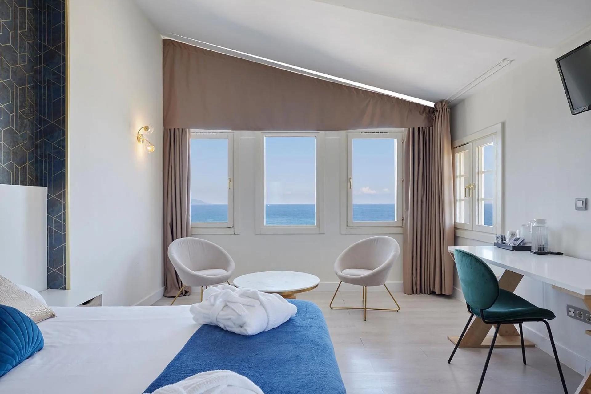 Bed in Hotel & Talasoterapia Zelai