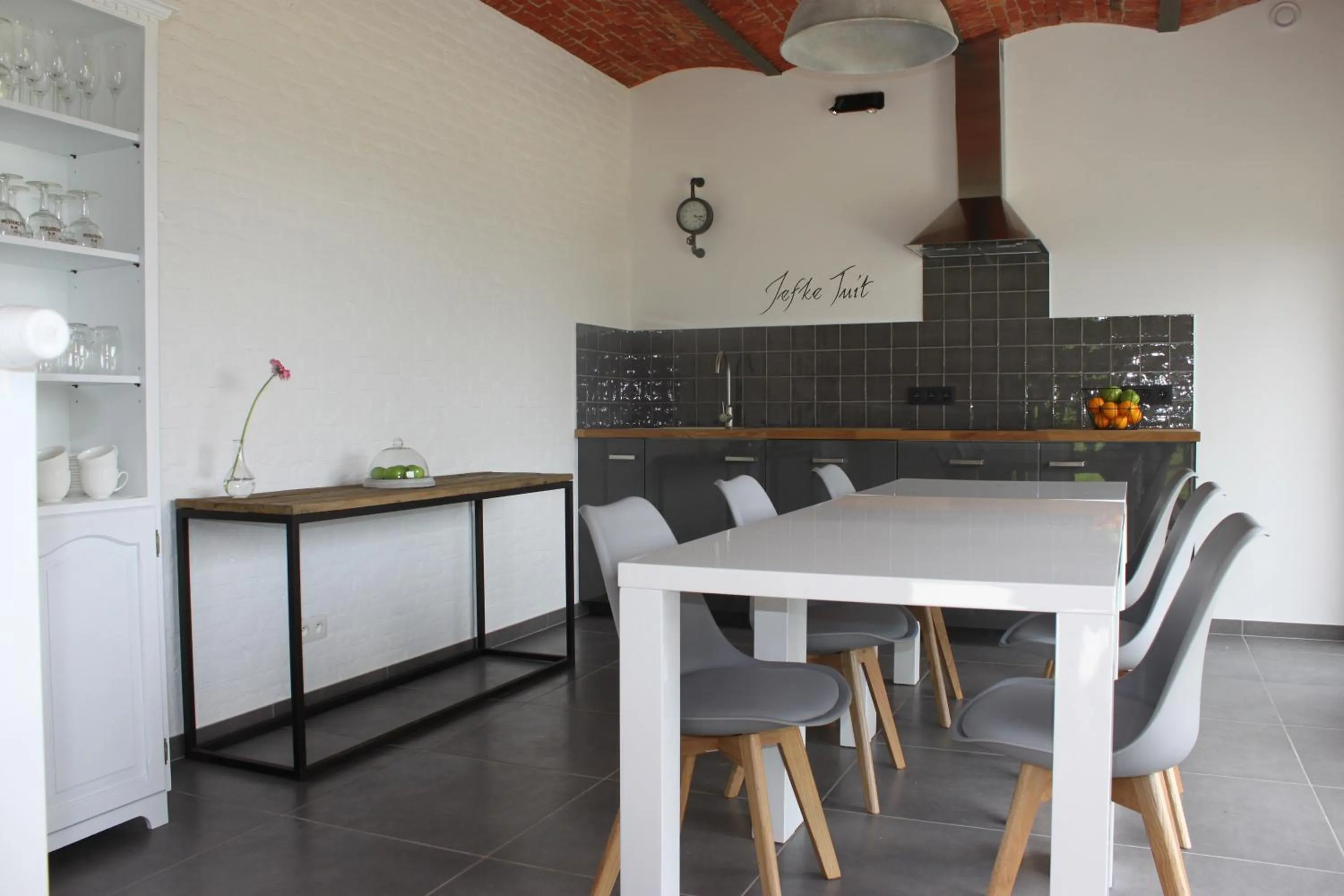 Kitchen or kitchenette in B&B 't Hoogste