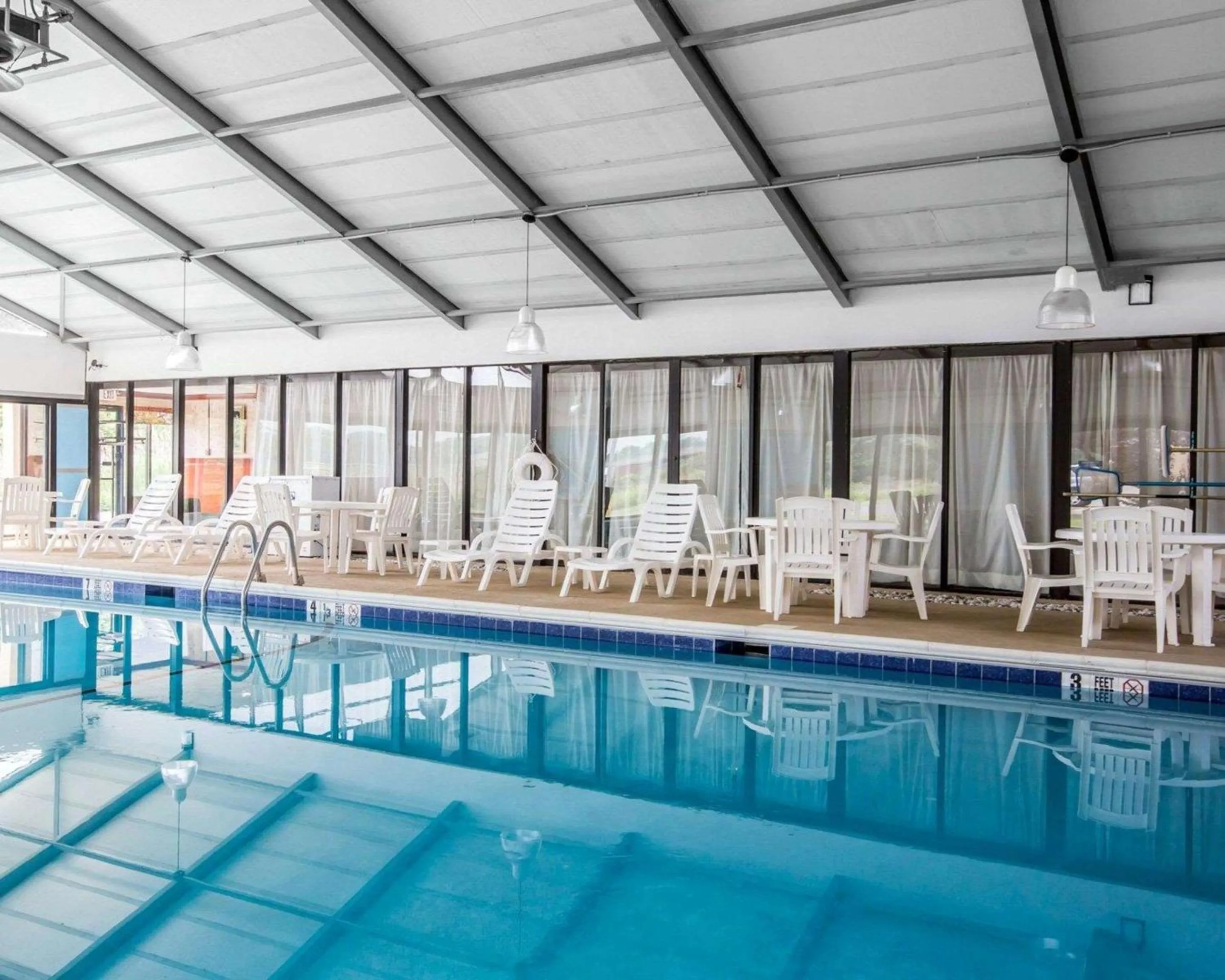 On site, Swimming Pool in Quality Inn and Suites Kingston