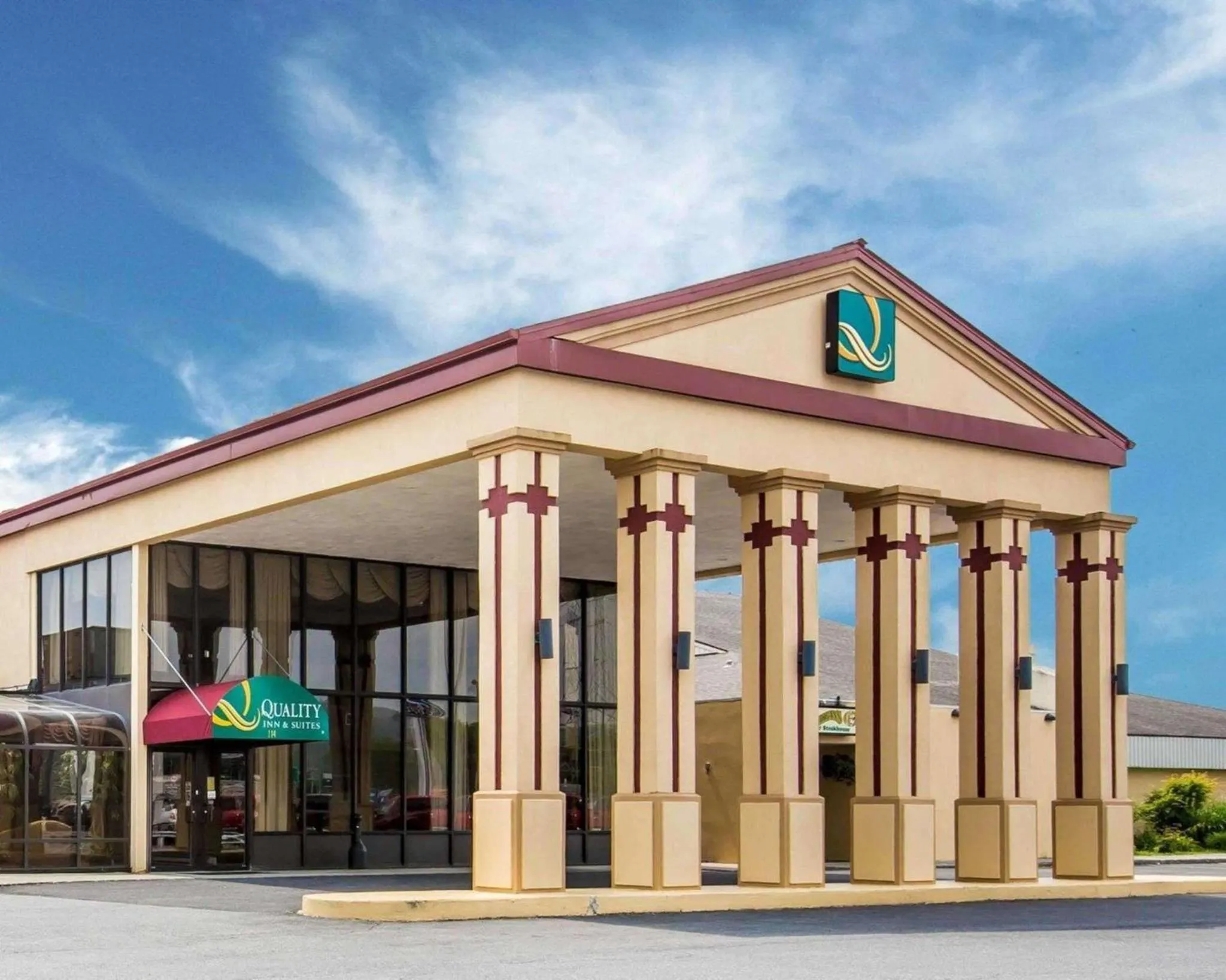 Property building in Quality Inn and Suites Kingston