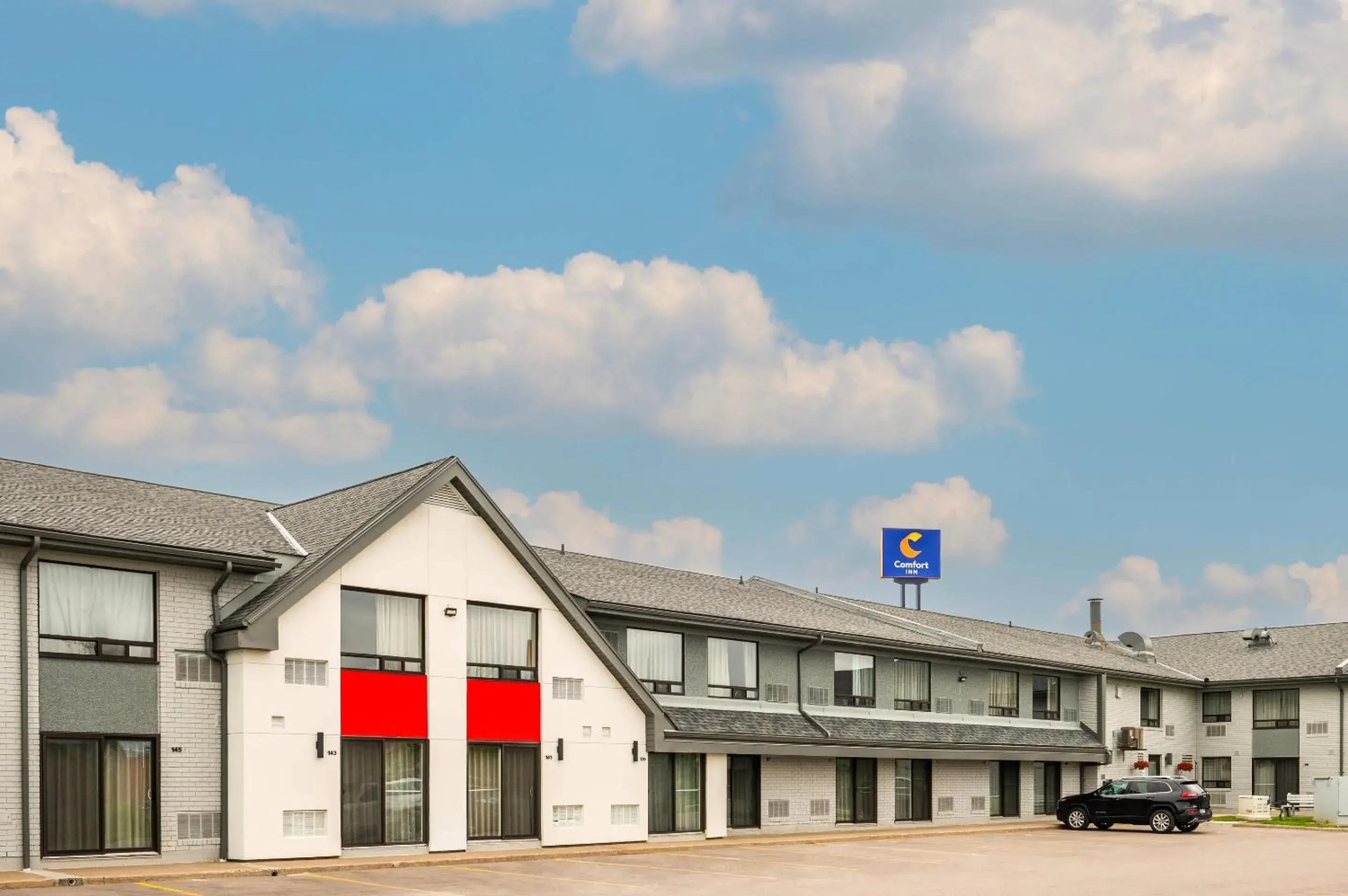 Property building in Comfort Inn Magnetic Hill Property building in Comfort Inn Magnetic Hill