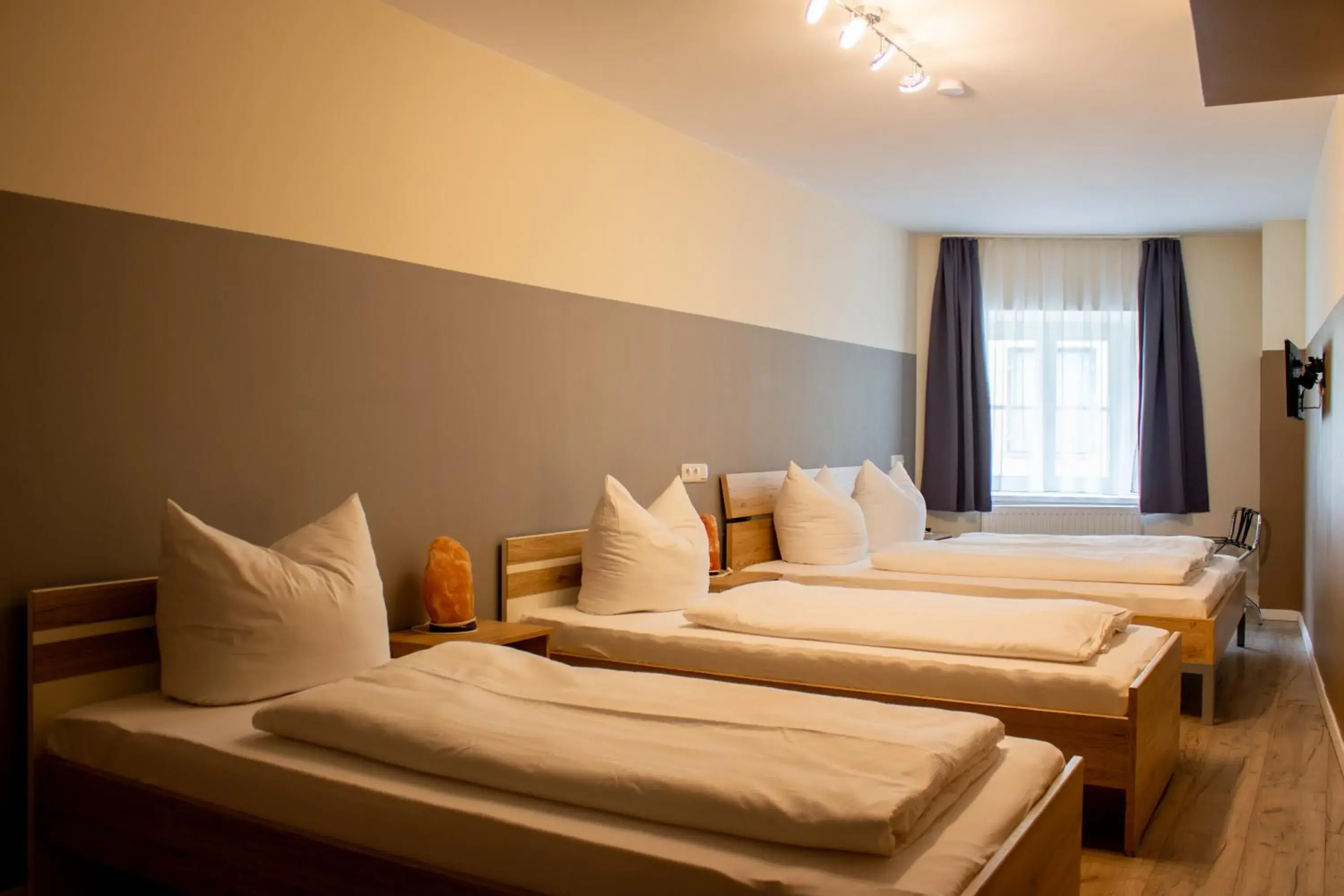 Family Room with Shower in City House Alpeneck Family Room with Shower in City House Alpeneck