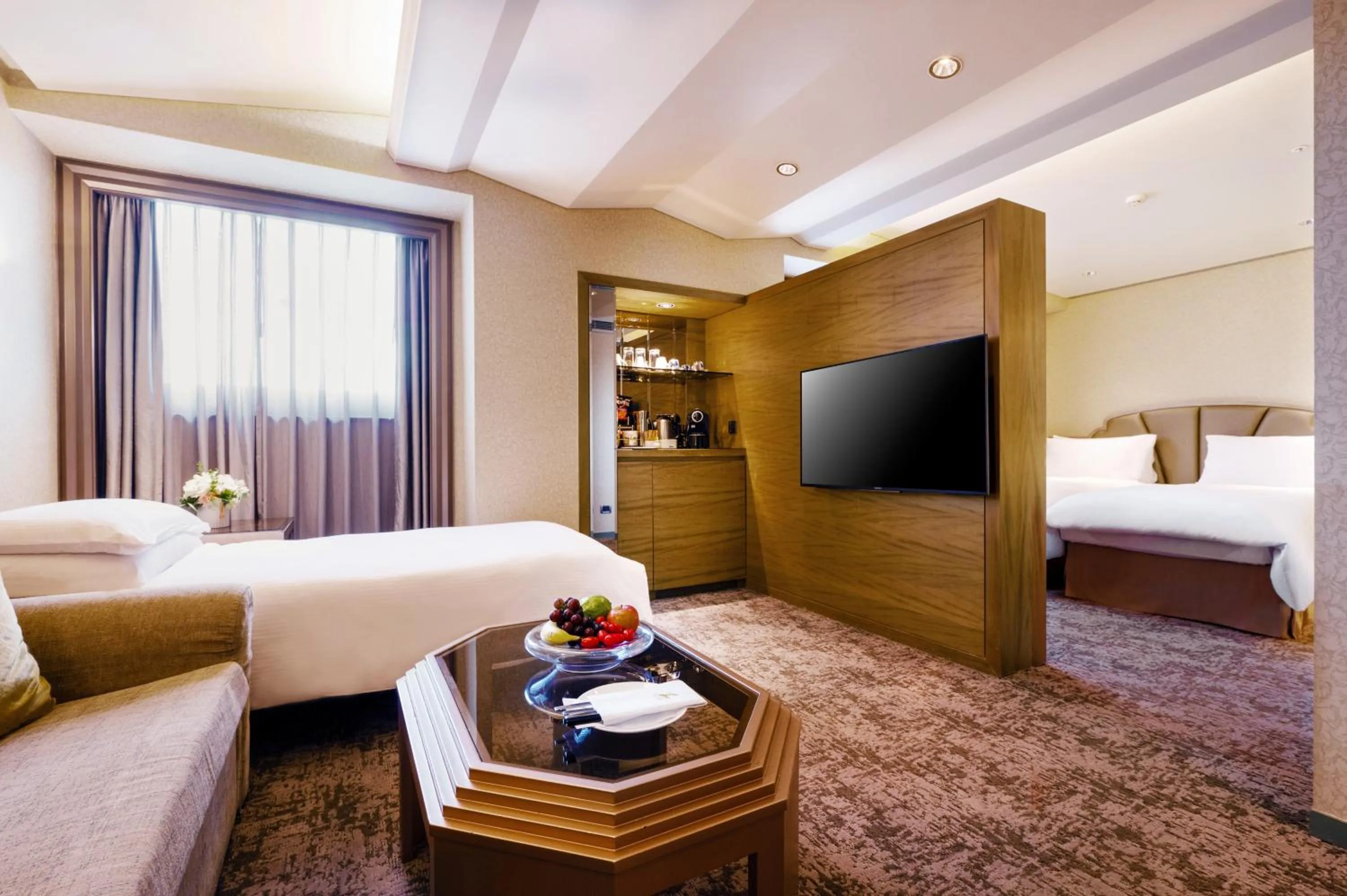 Bed in The Landis Taipei