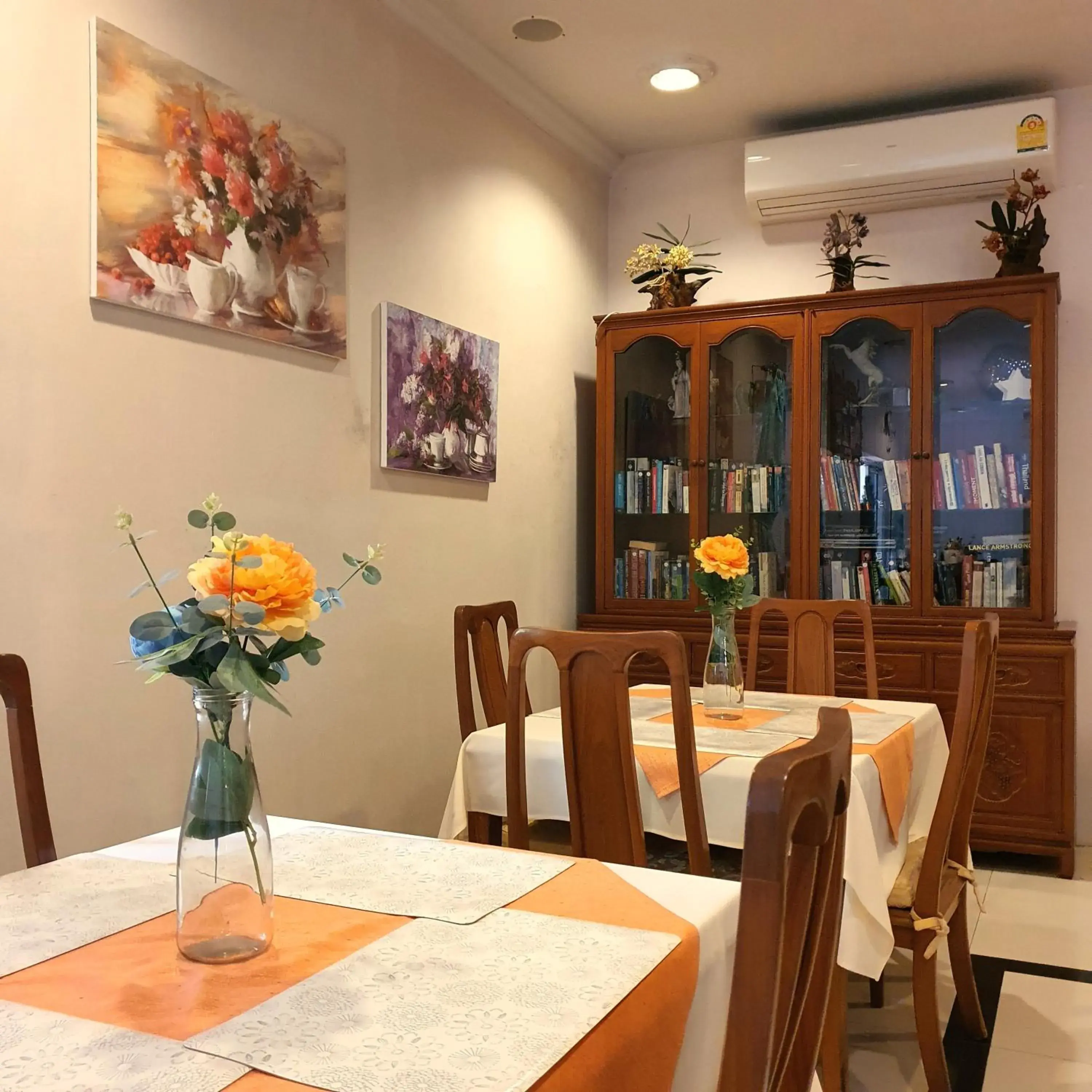 Restaurant/places to eat in Serene Sands Restaurant/places to eat in Serene Sands