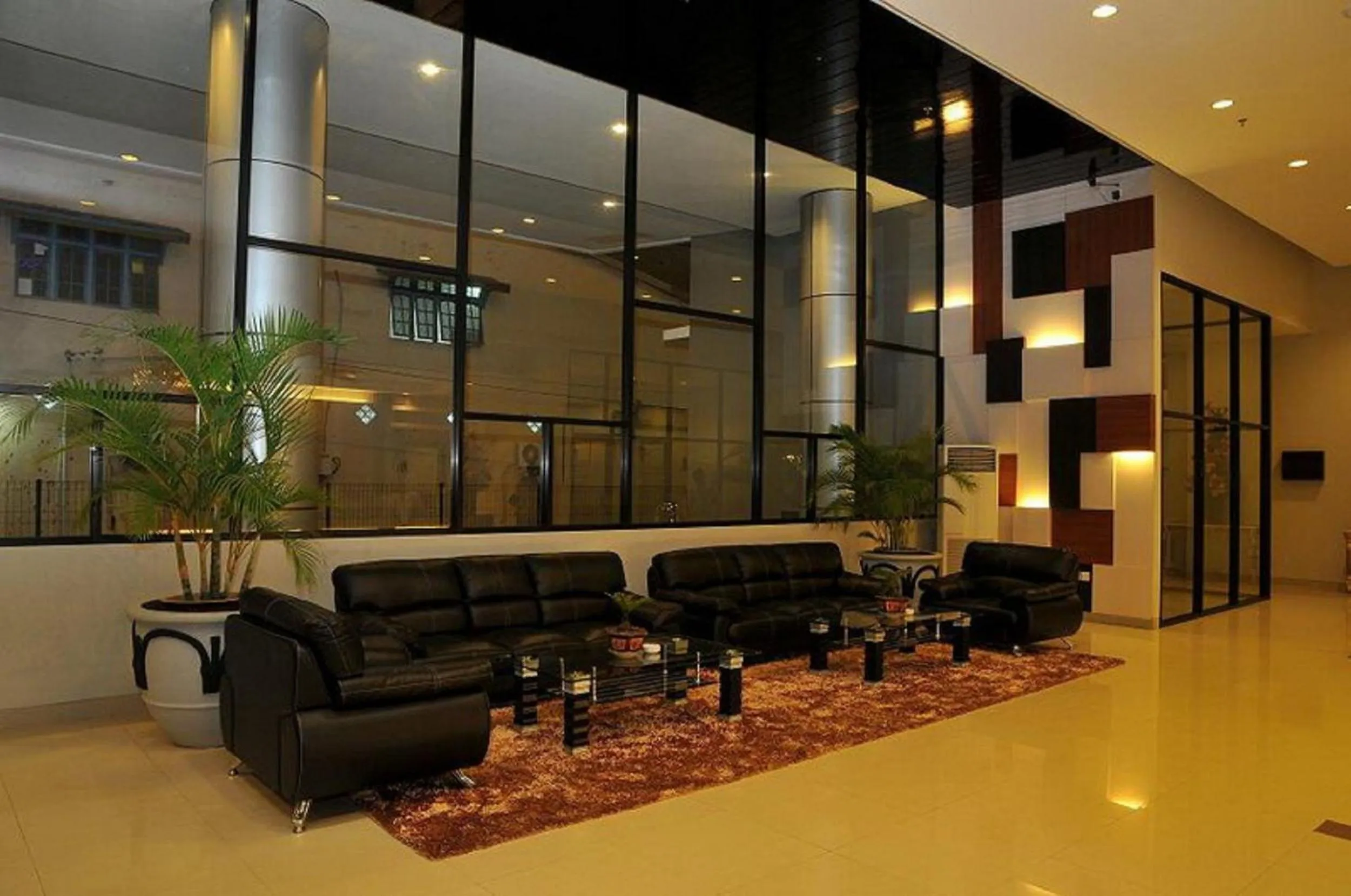 Lobby or reception in Aston Ketapang City Hotel