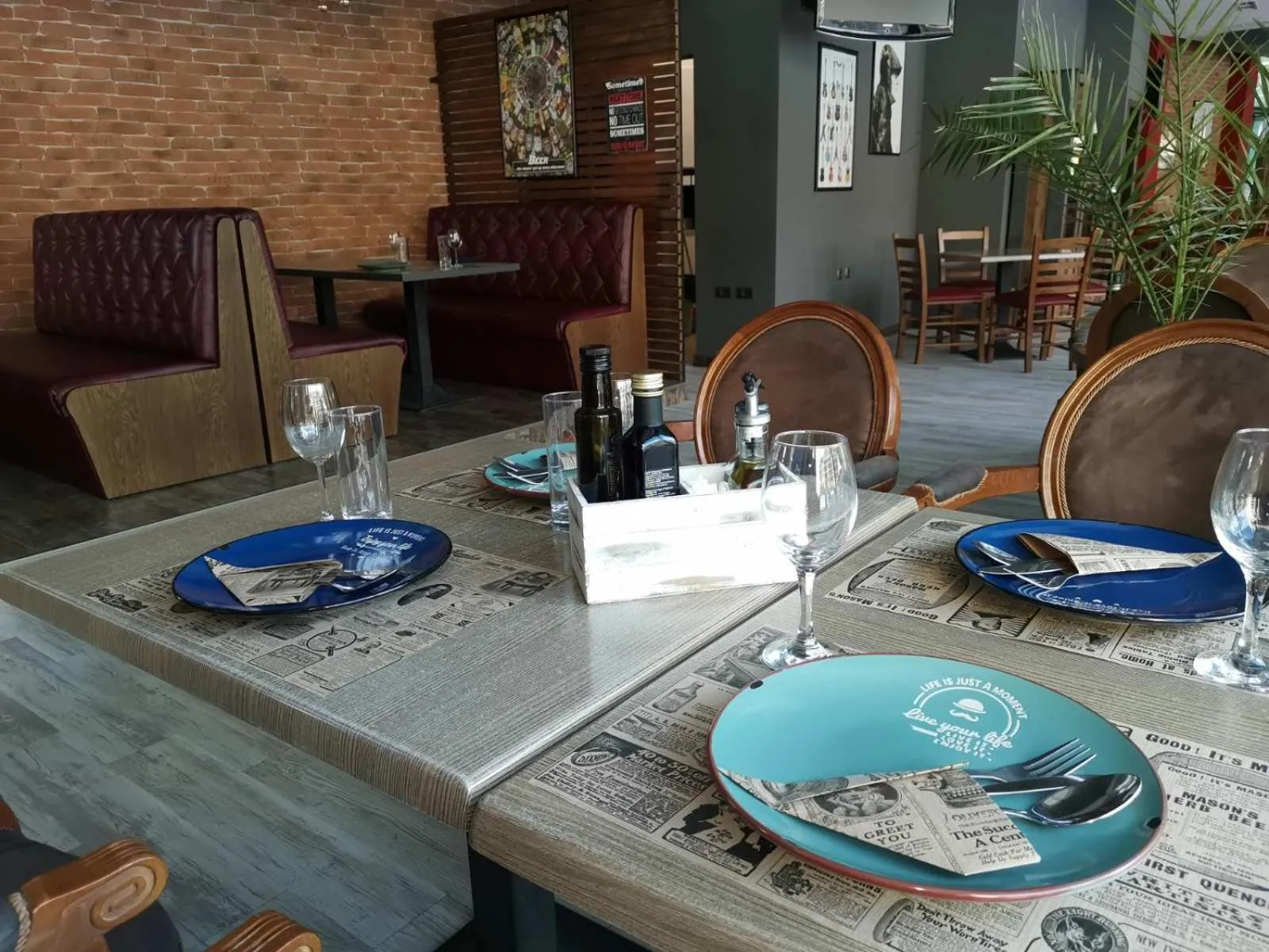 Restaurant/places to eat in Pollo Resort