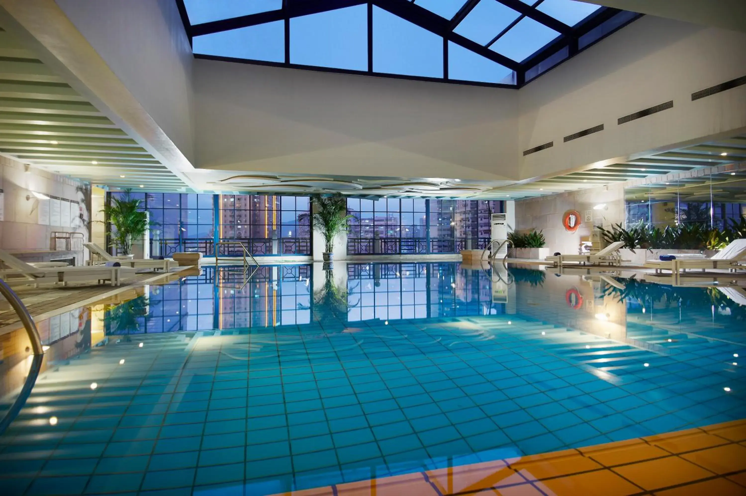 Swimming pool in Grand Park Wuxi Swimming pool in Grand Park Wuxi