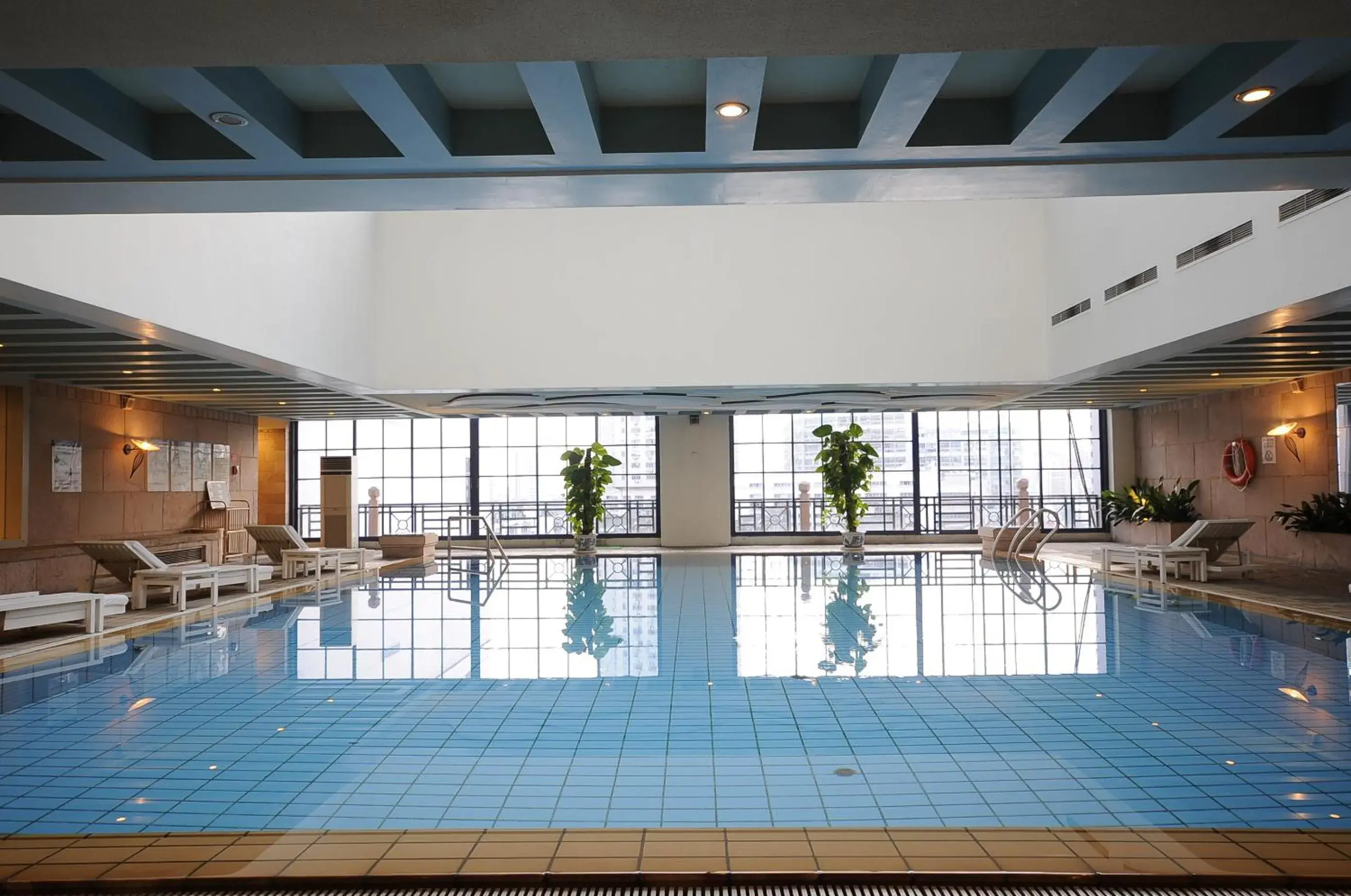 Swimming pool in Grand Park Wuxi Swimming pool in Grand Park Wuxi