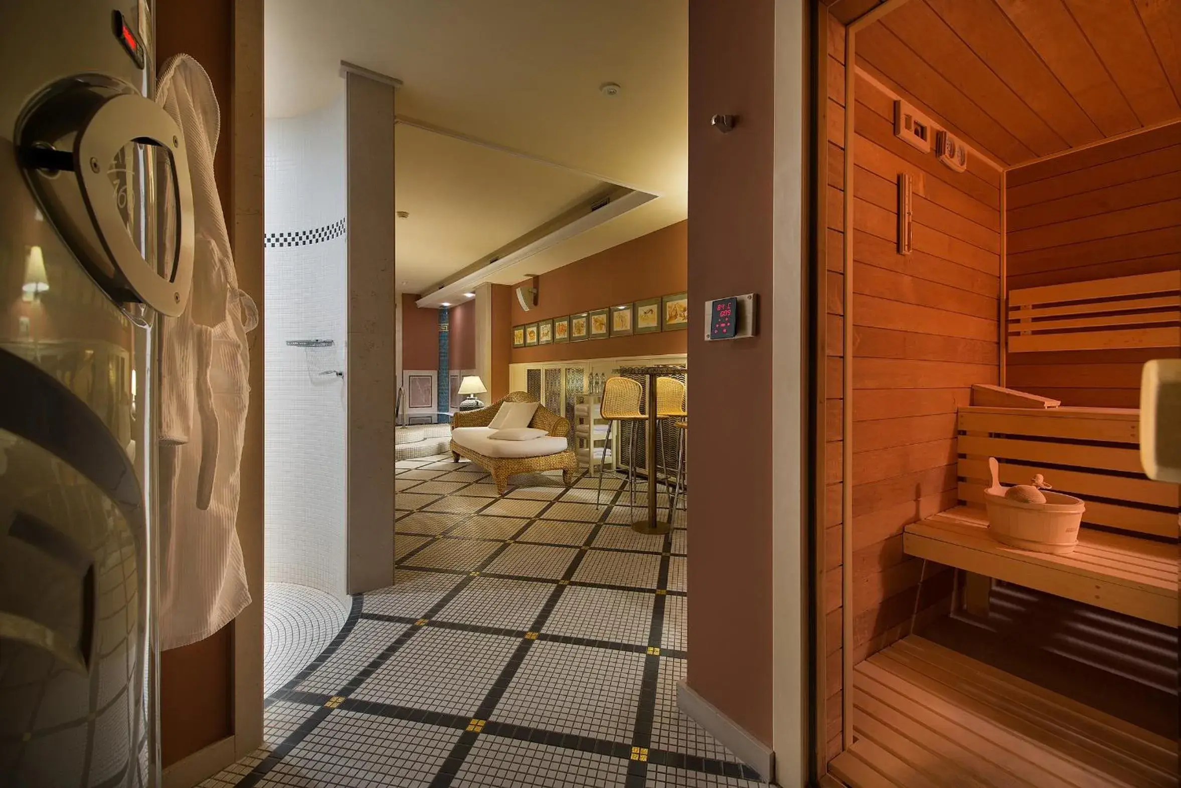 Swimming pool in Marrol's Boutique Hotel Swimming pool in Marrol's Boutique Hotel