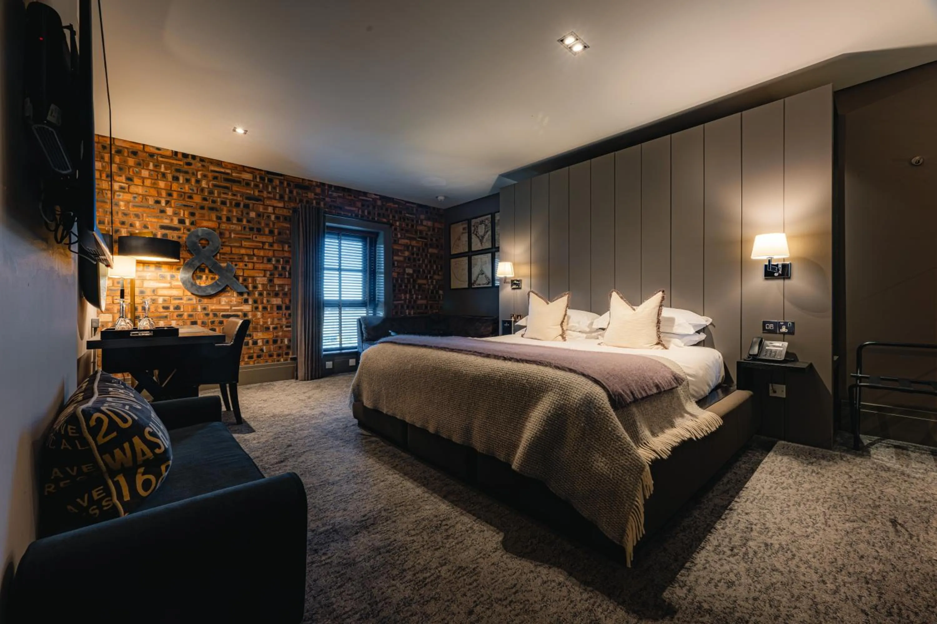 Bed in Dakota Edinburgh