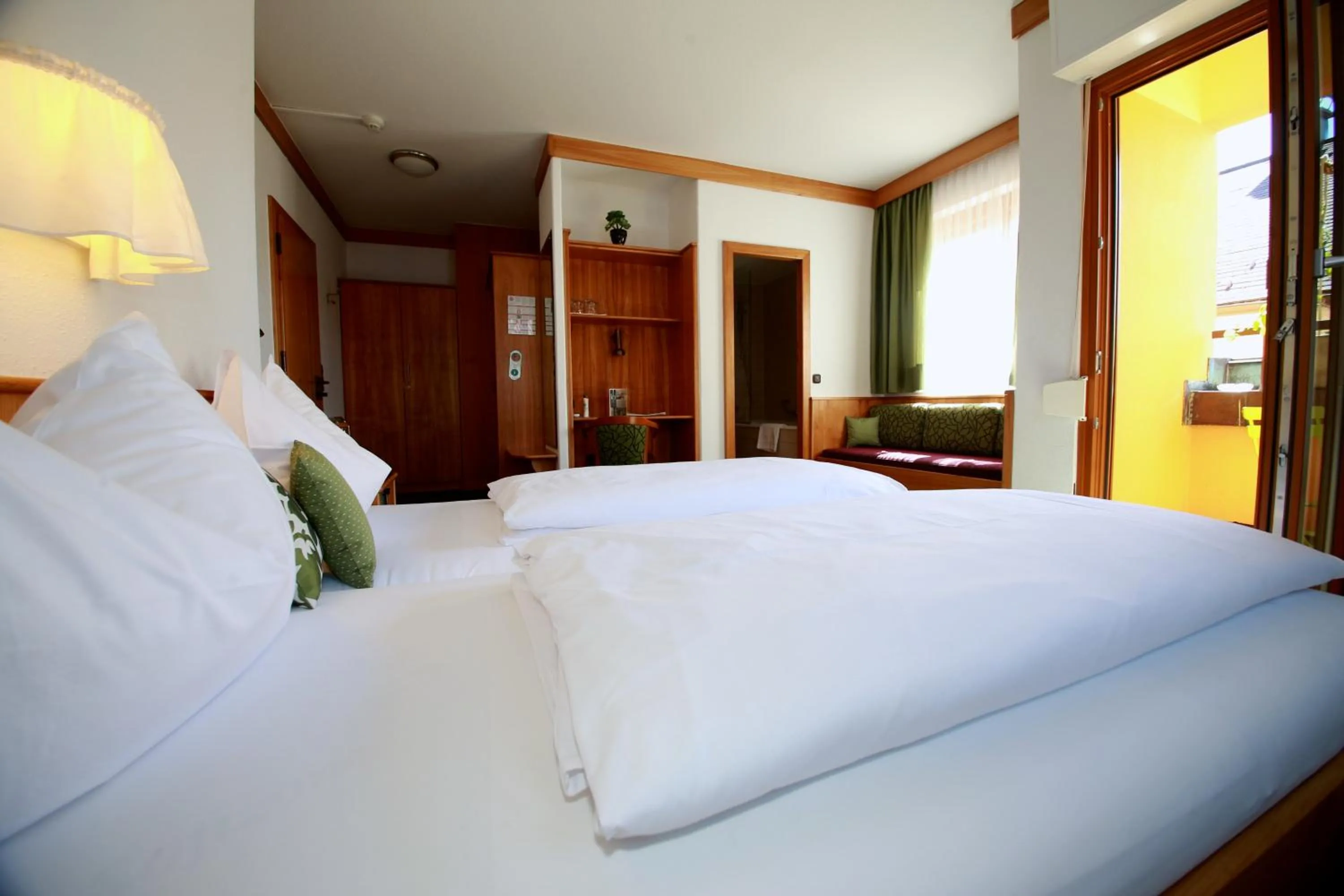 Bed in HOTEL ZILLNERs EINKEHR ***