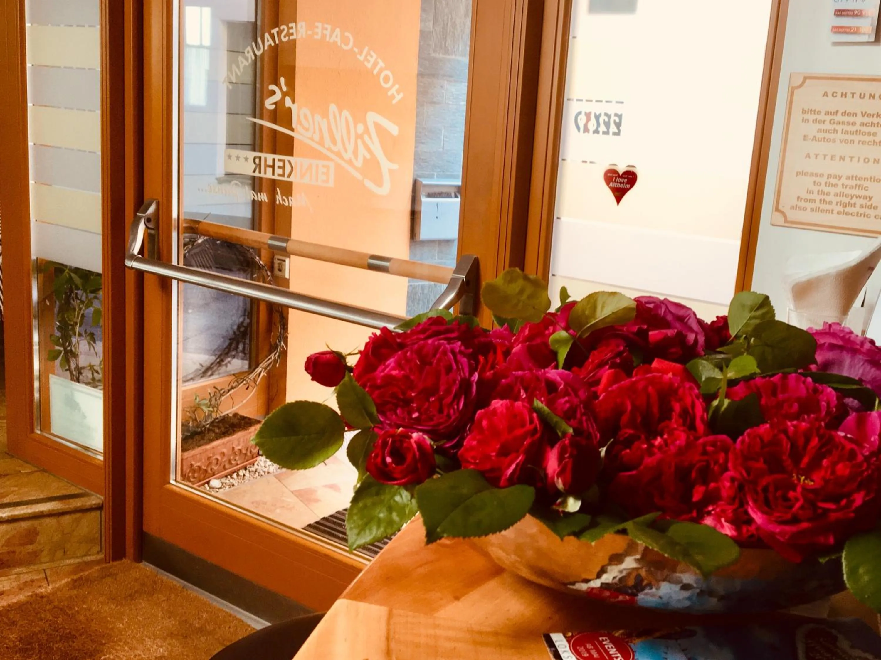 Decorative detail in HOTEL ZILLNERs EINKEHR ***