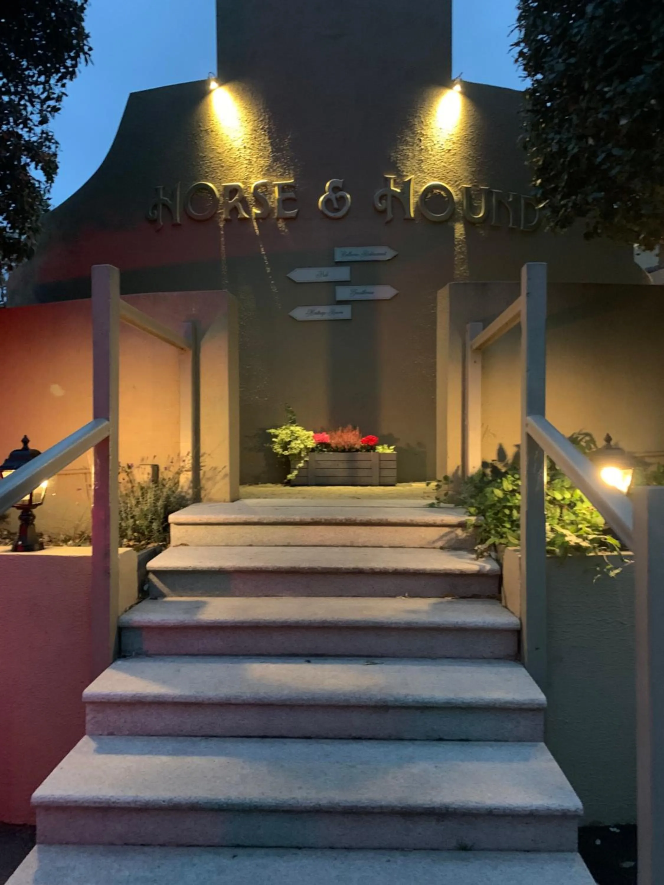 Property building in Horse & Hound