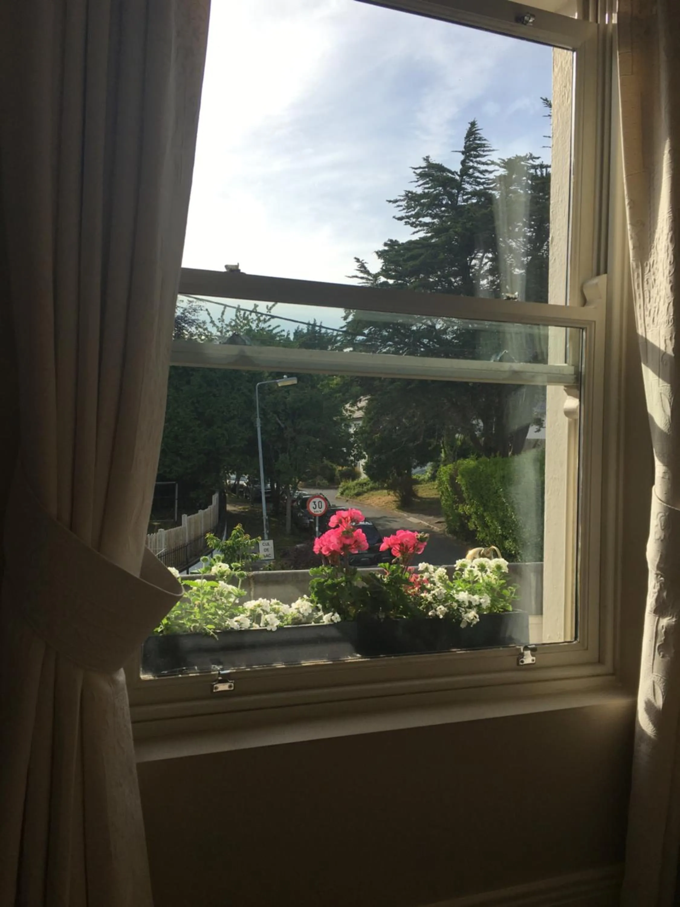 Street view in Horse & Hound