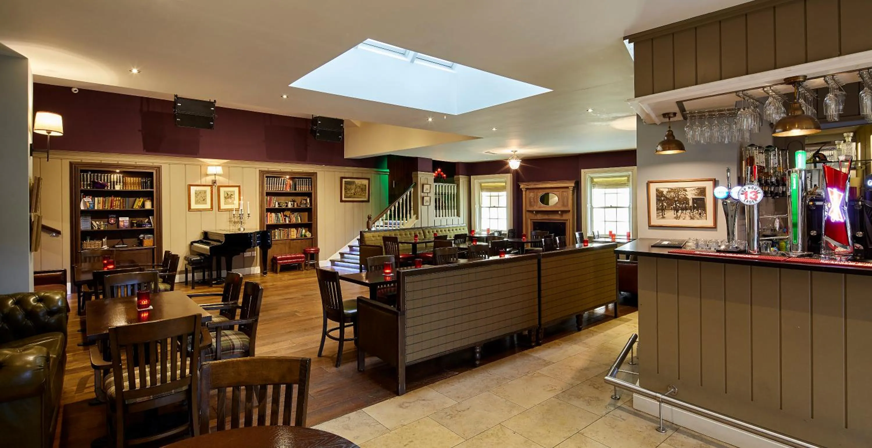 Restaurant/places to eat in Horse & Hound