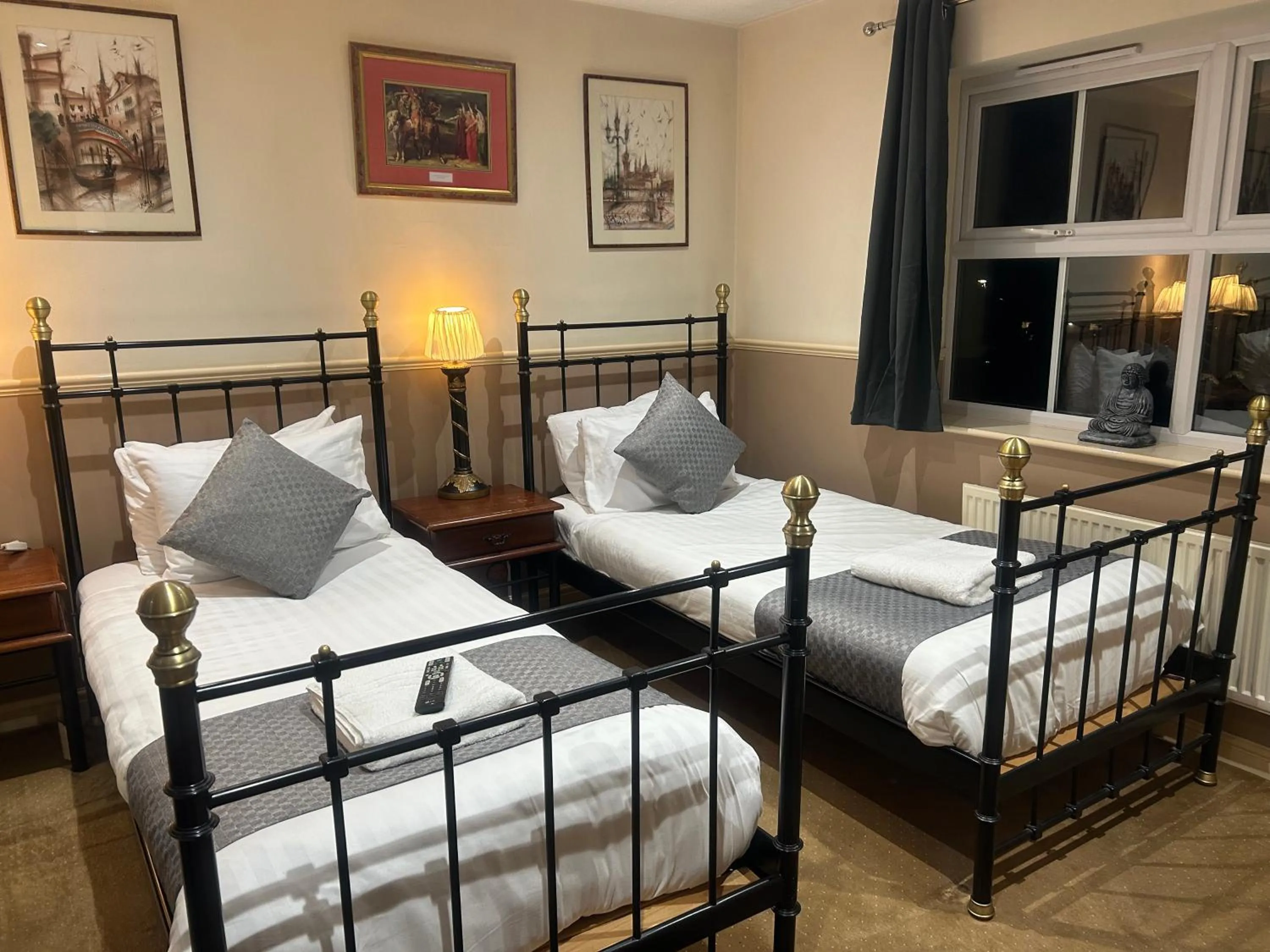 Arden Guest House B&B - NEC Birmingham - Birmingham Airport