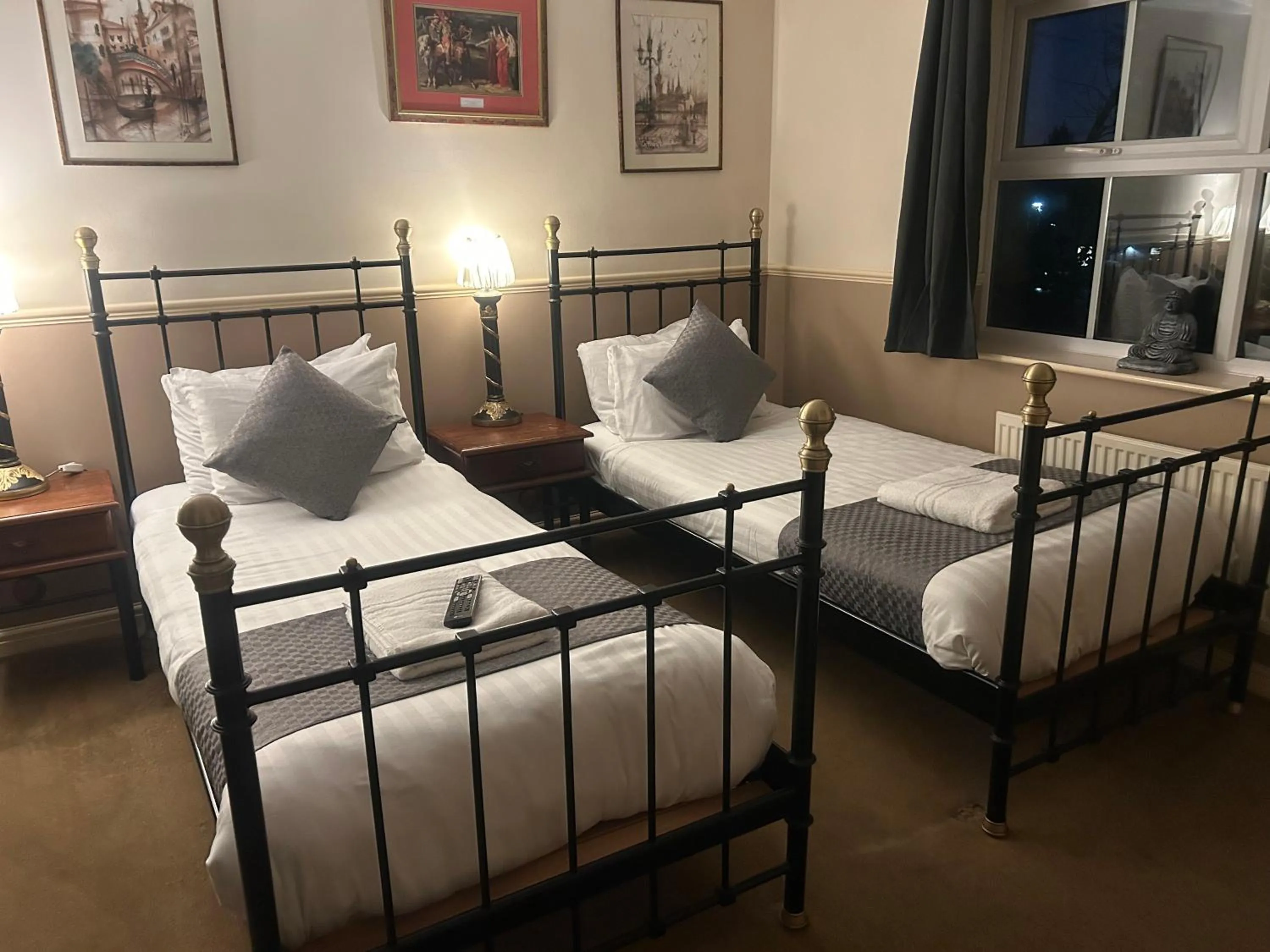 Arden Guest House B&B - NEC Birmingham - Birmingham Airport