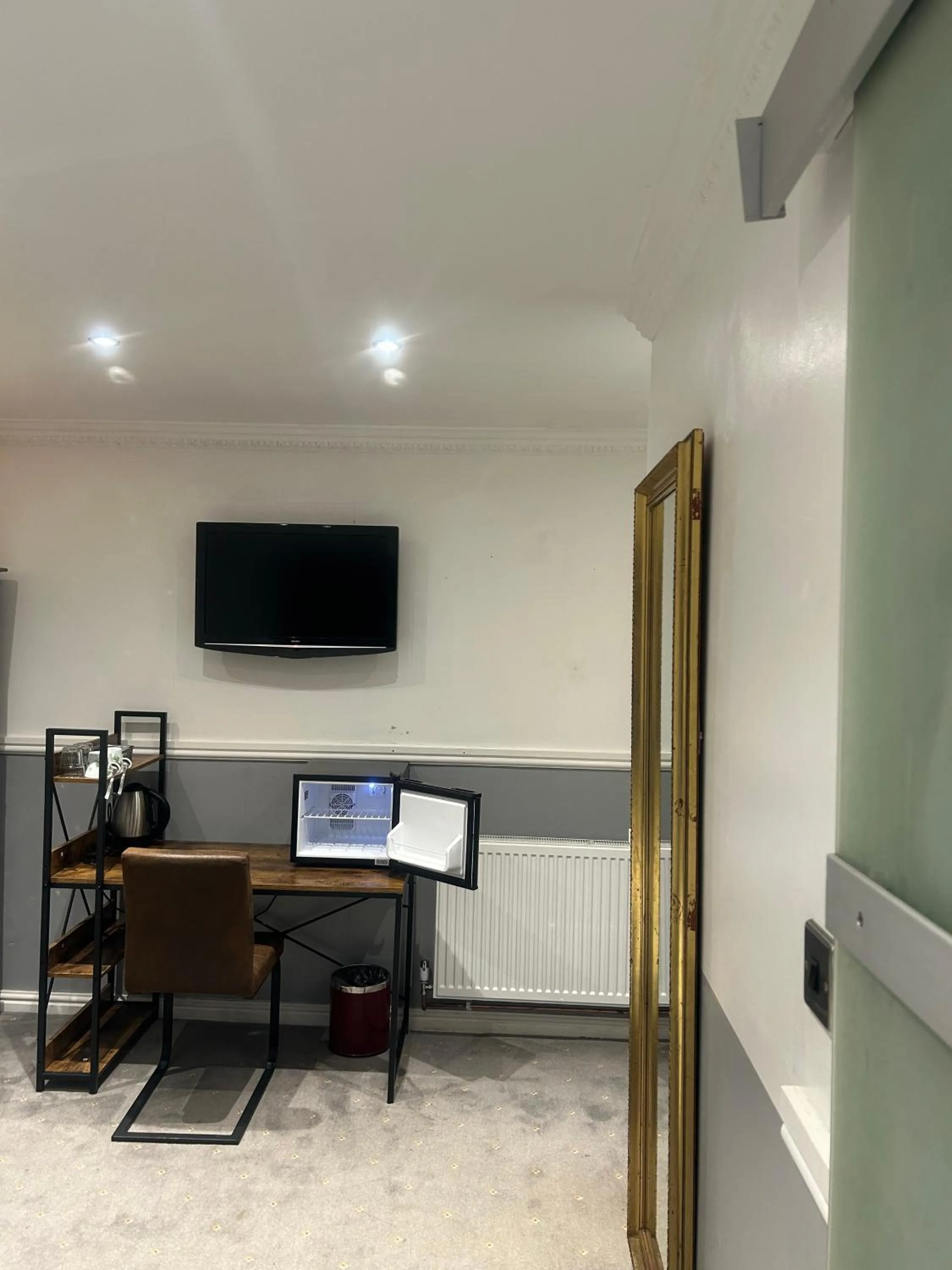 Arden Guest House B&B - NEC Birmingham - Birmingham Airport