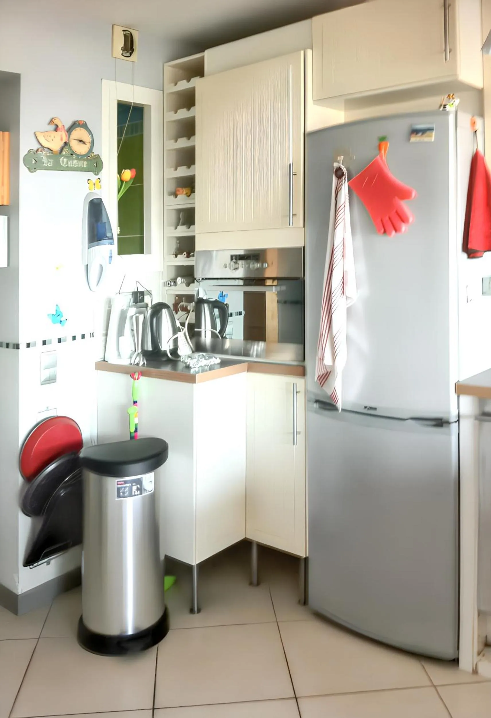 Kitchen or kitchenette in Appartement moderne avec vue sur la mer à La Ciotat – 40 m²